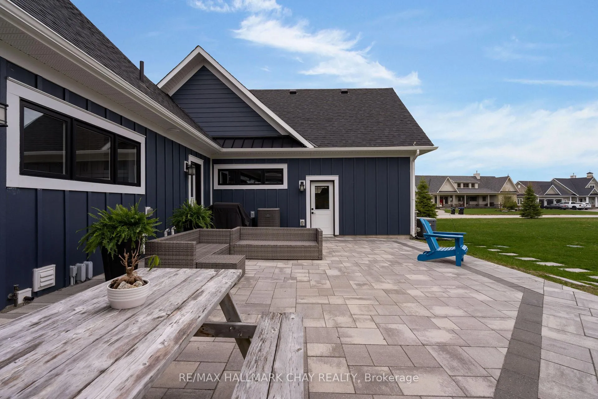 Photo 34 of 41 Thoroughbred Drive, Oro-Medonte, Rural Oro-Medonte — HOMEH