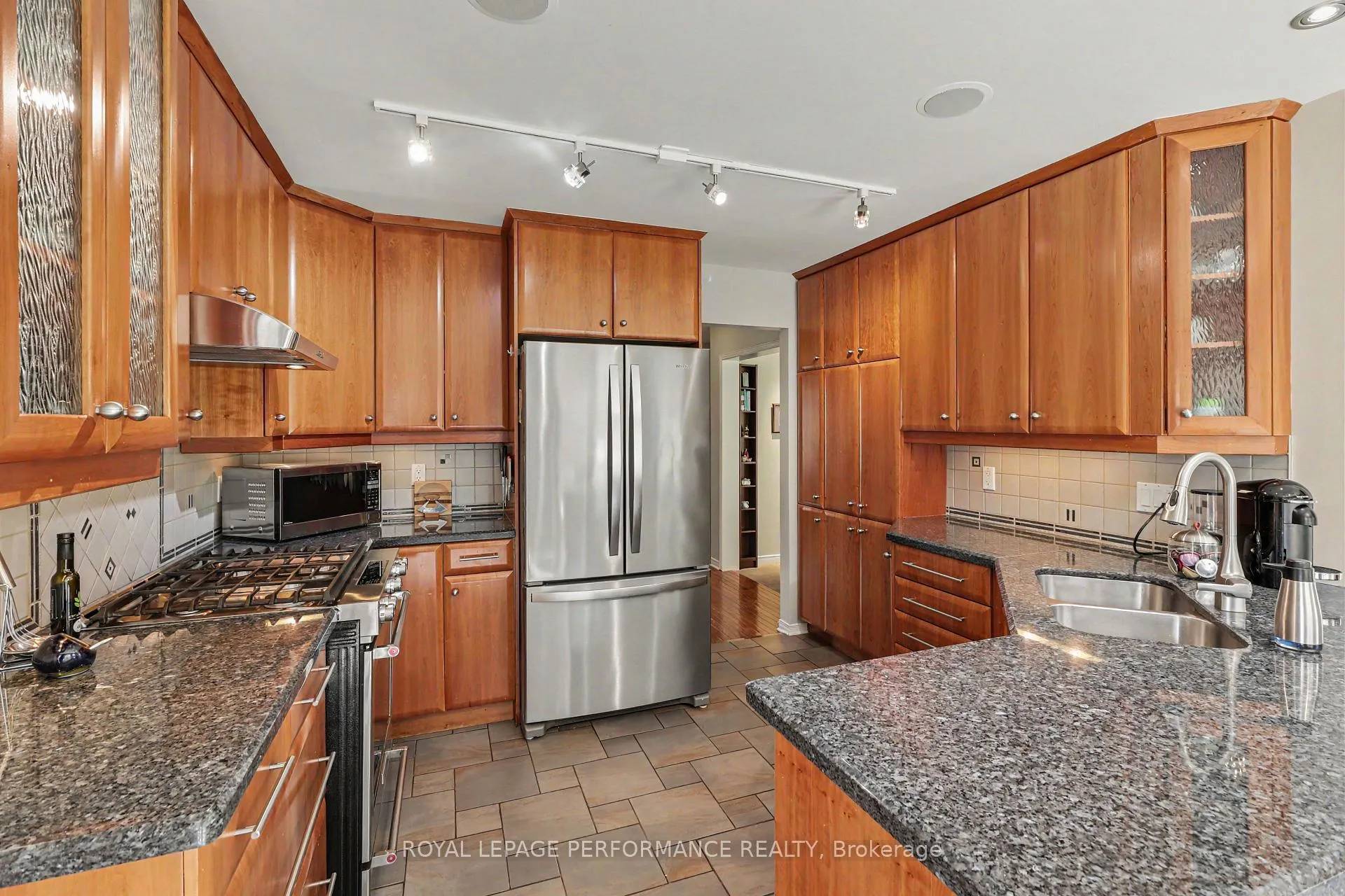 Photo 20 of 1625 Sunview Drive, Ottawa, Orleans/Sunridge — HOMEH