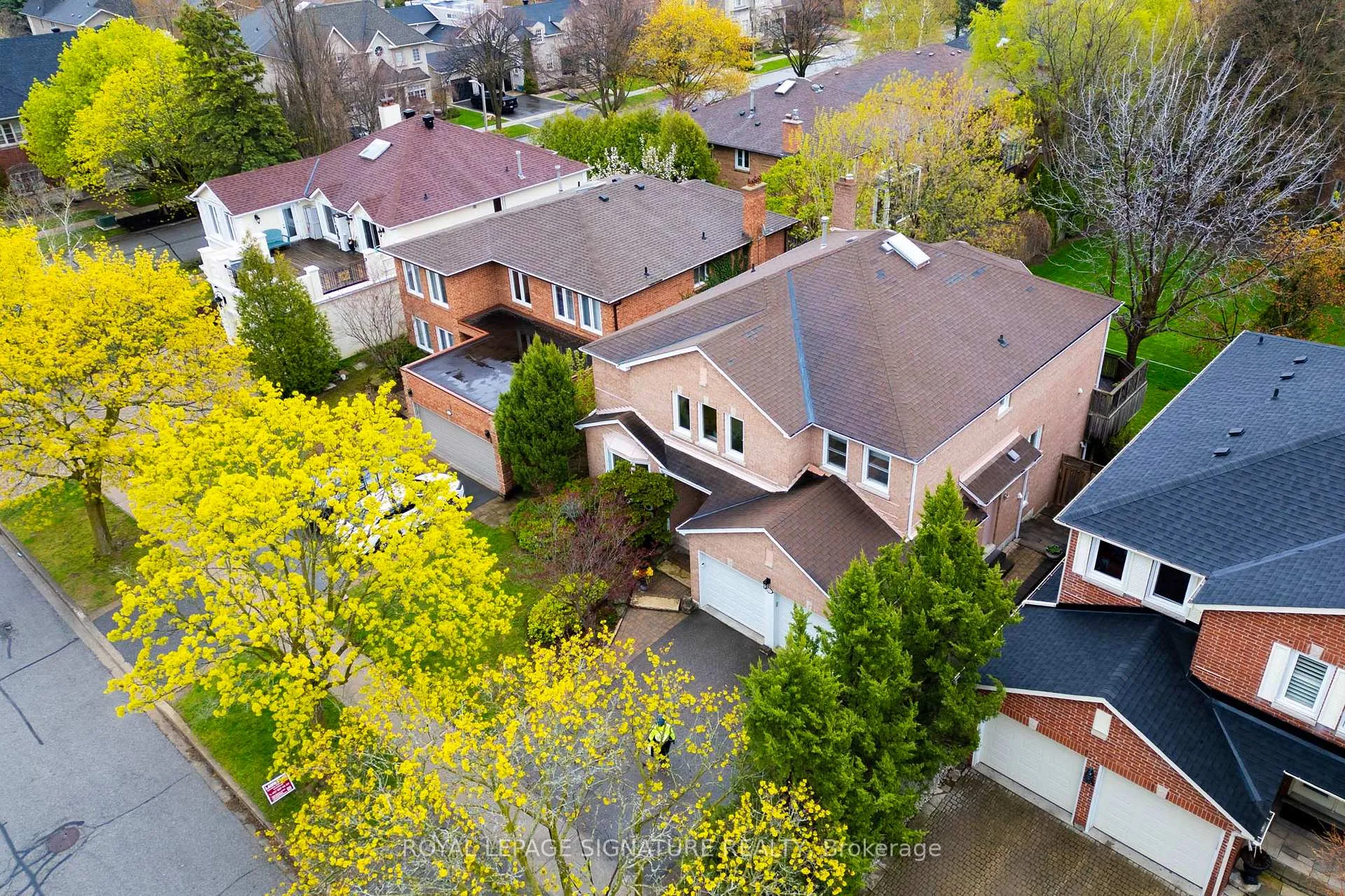 Photo 14 of 47 Edmund Seager Drive, Vaughan, Uplands — HOMEH