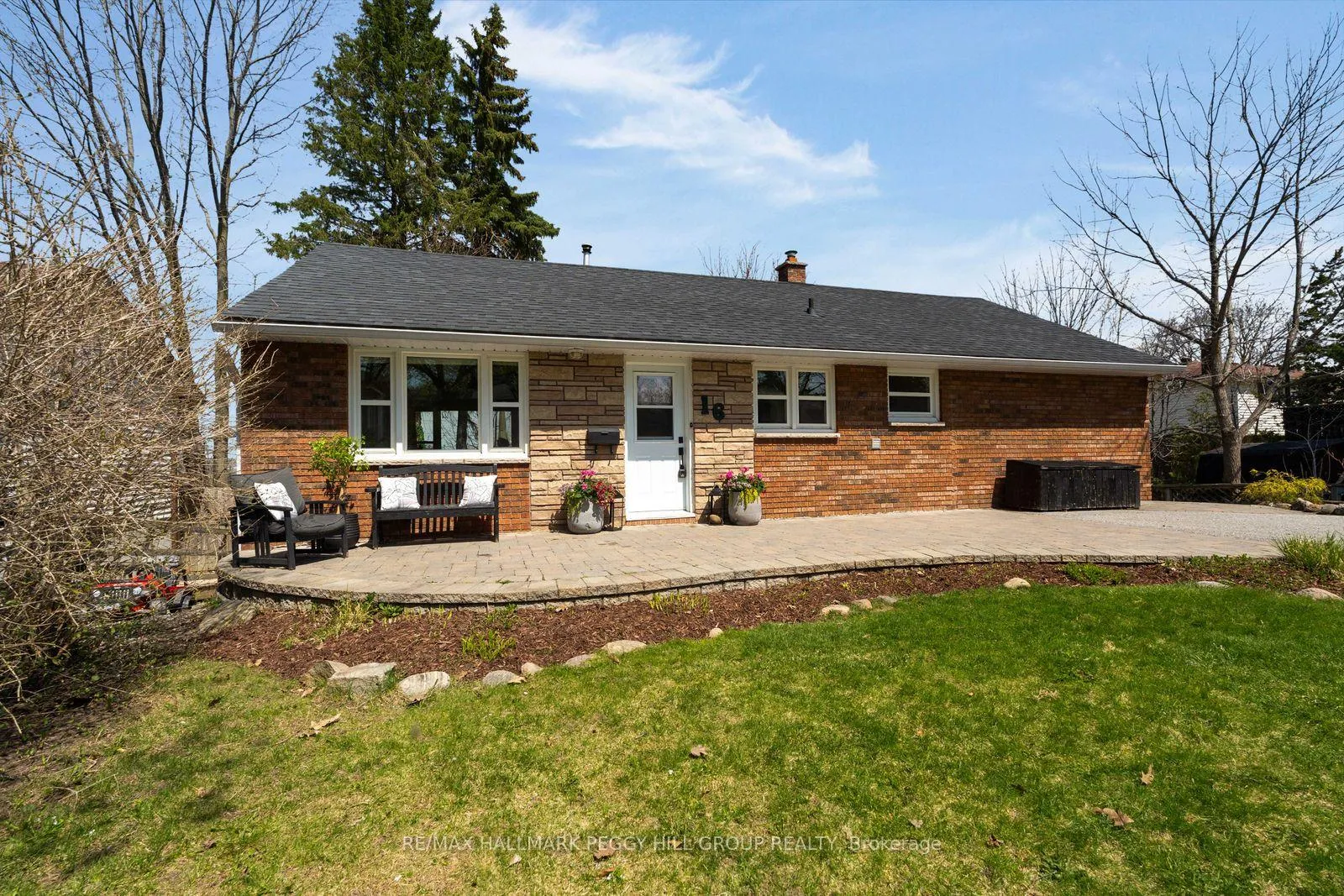 Photo 1 of 16 Murray Street, Barrie, Allandale Heights — HOMEH