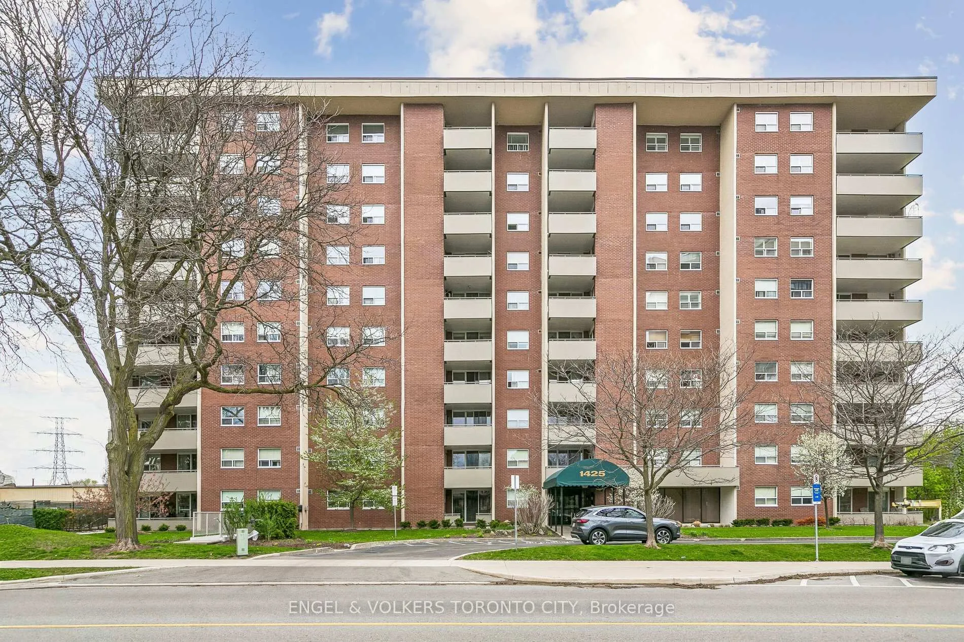 Front of Unit 501, 1425 Ghent Avenue