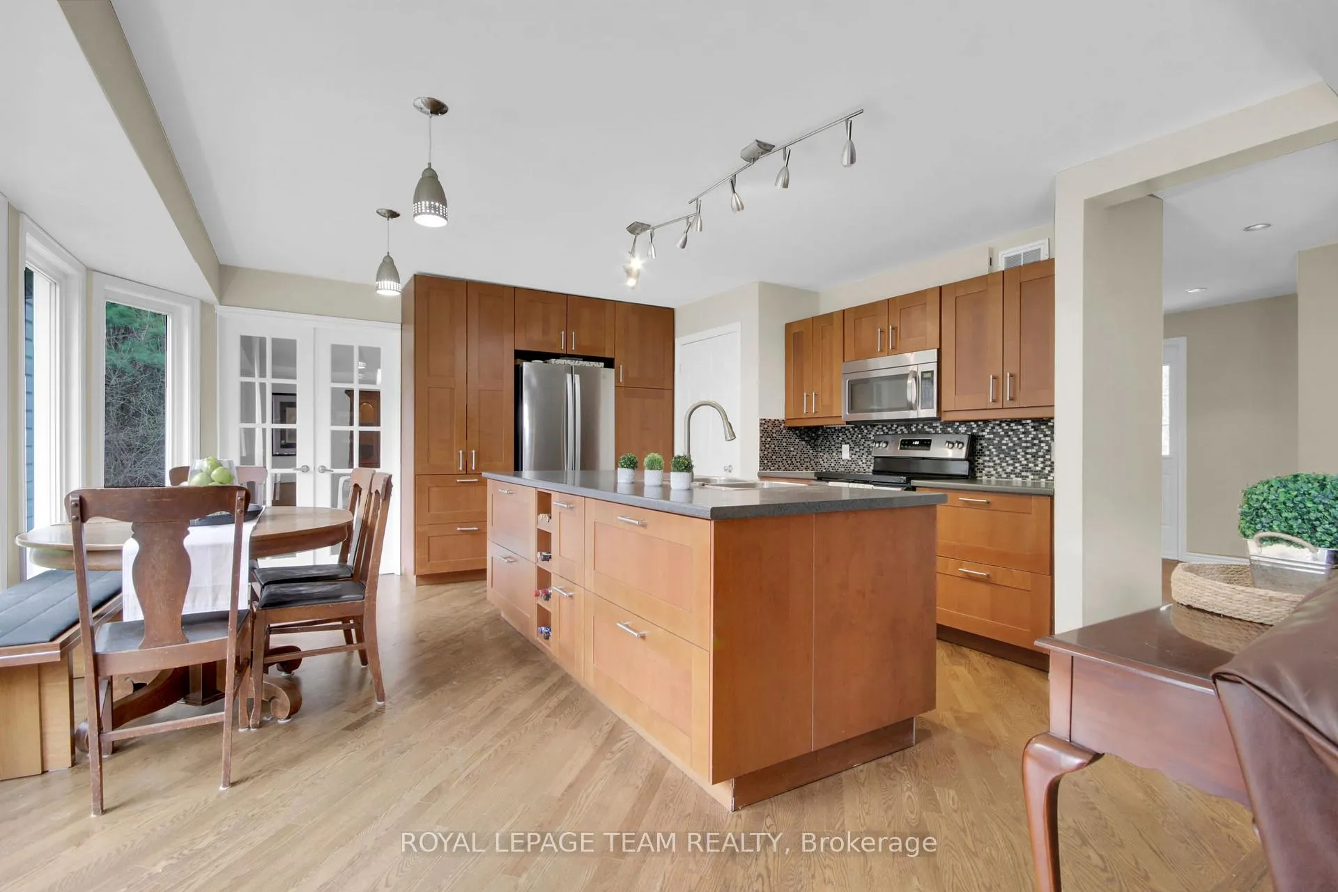 Photo 18 of 1668 Kilmaurs Side Road, Ottawa, Dunrobin — HOMEH
