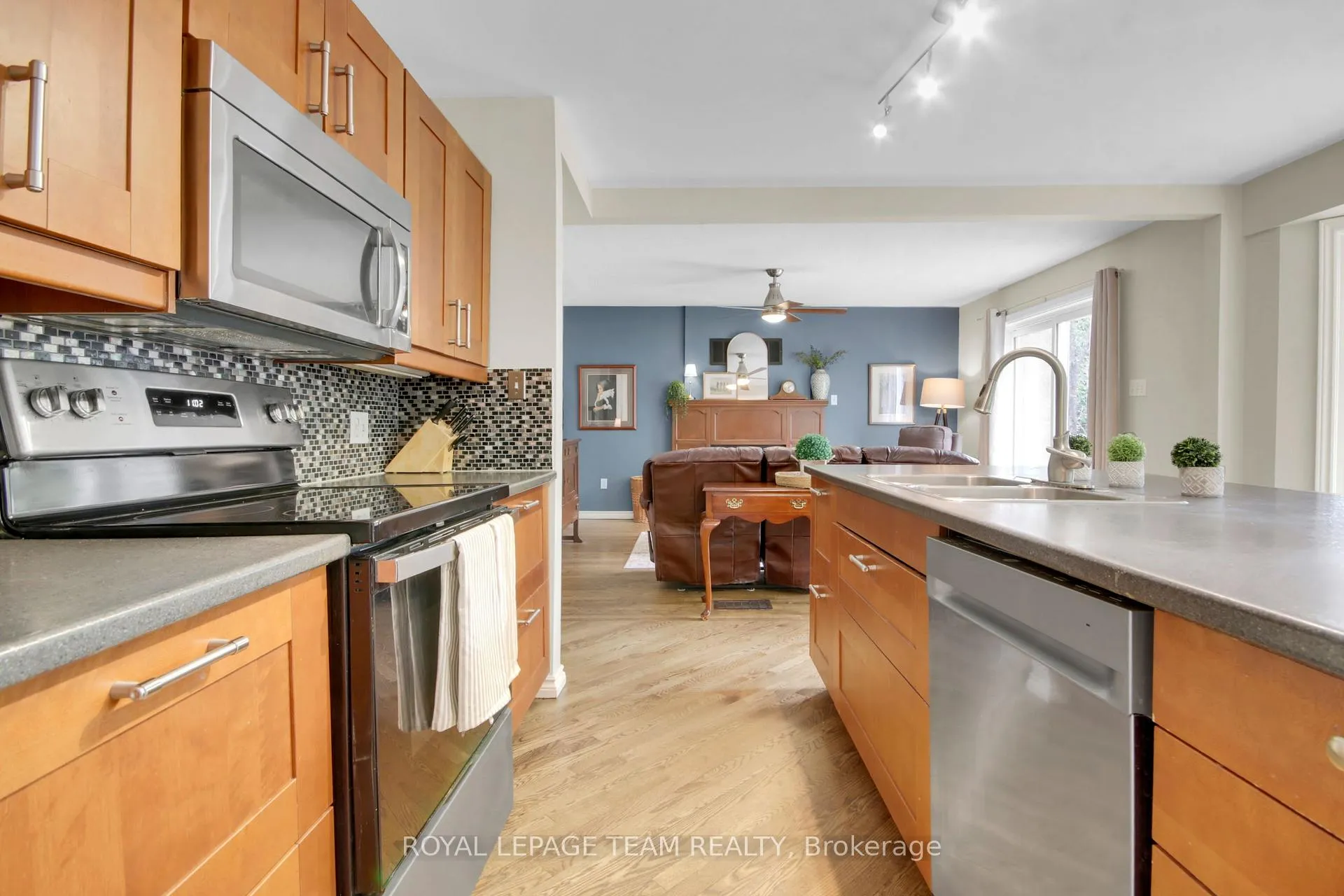 Photo 22 of 1668 Kilmaurs Side Road, Ottawa, Dunrobin — HOMEH