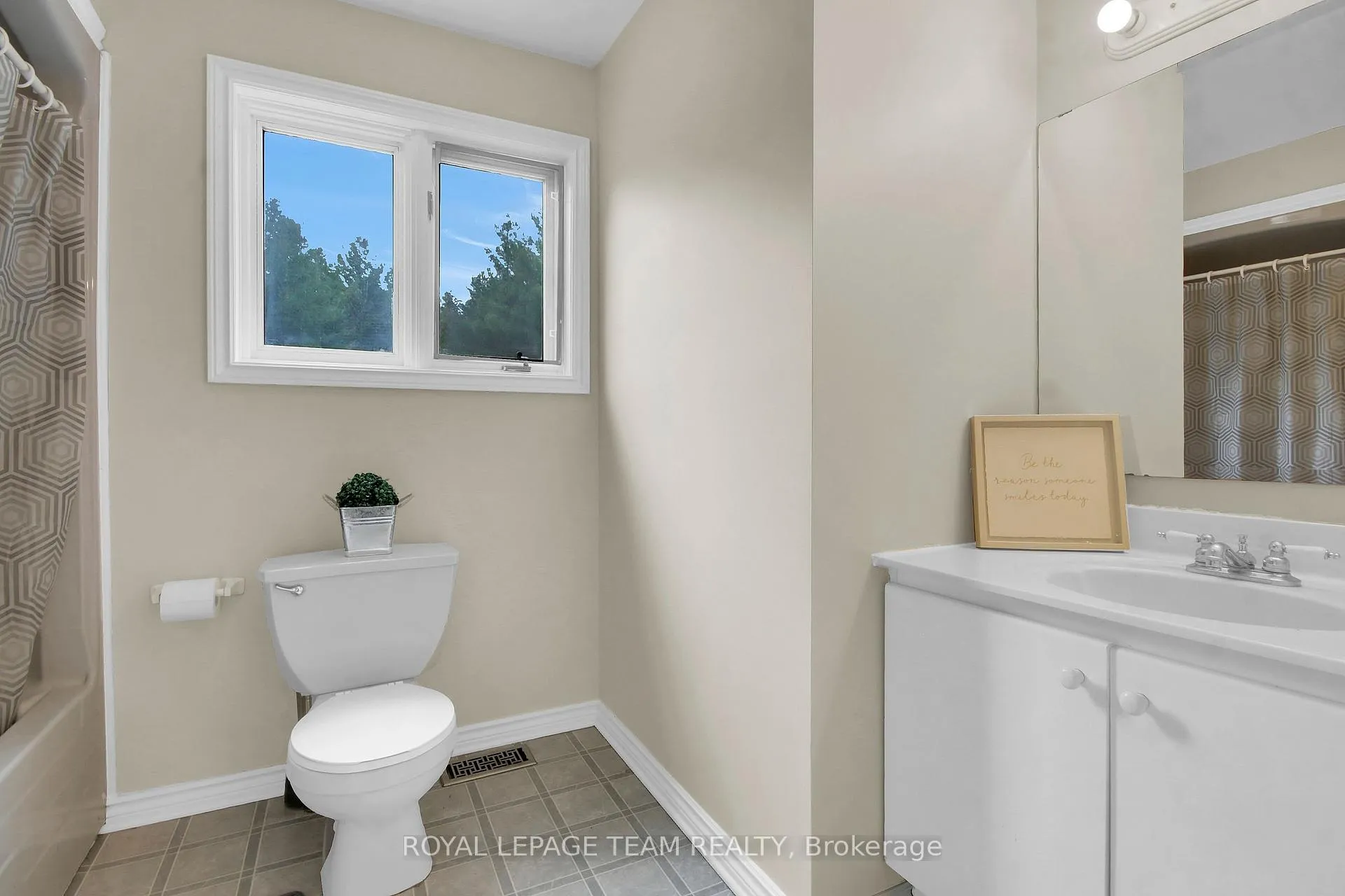 Photo 37 of 1668 Kilmaurs Side Road, Ottawa, Dunrobin — HOMEH