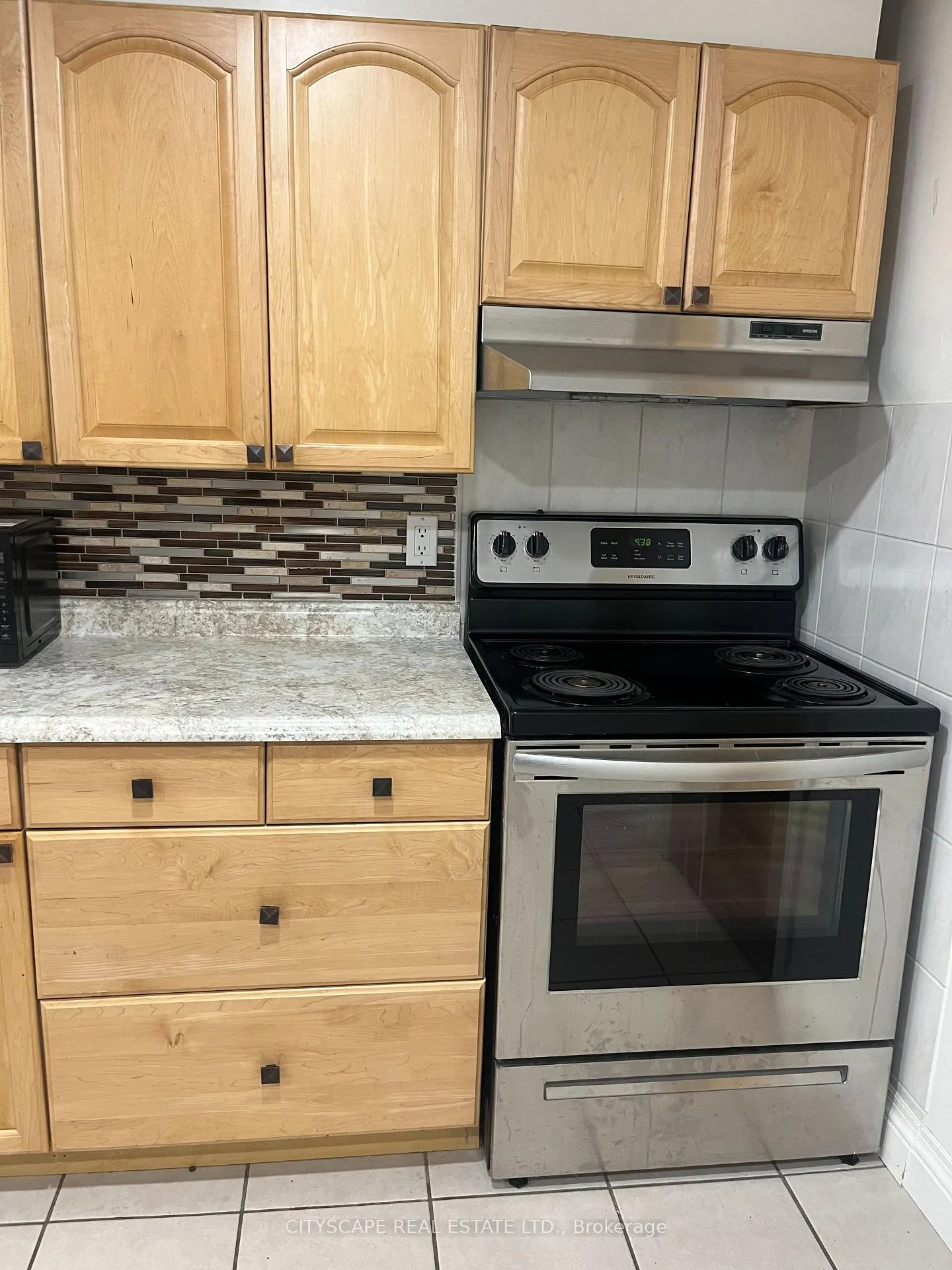 Photo 10 of Unit Bsmt, 74 Creanona Boulevard, Hamilton, Winona Park — HOMEH
