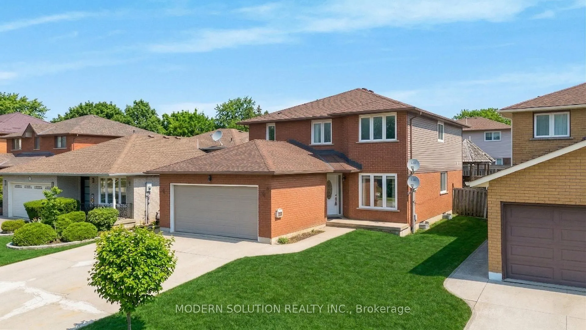 Photo 5 of 168 Fusilier Drive, Hamilton, Crerar — HOMEH