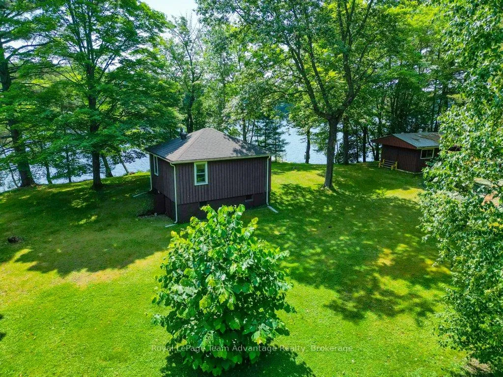 Photo 3 of 11 Birch Lane, McDougall — HOMEH