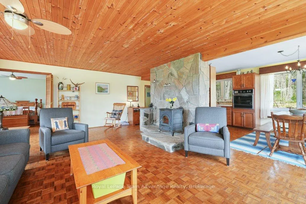 Photo 14 of 11 Birch Lane, McDougall — HOMEH