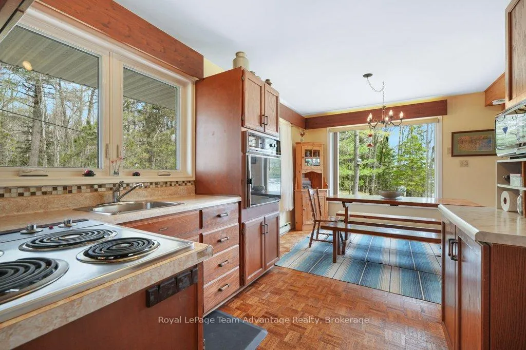Photo 19 of 11 Birch Lane, McDougall — HOMEH