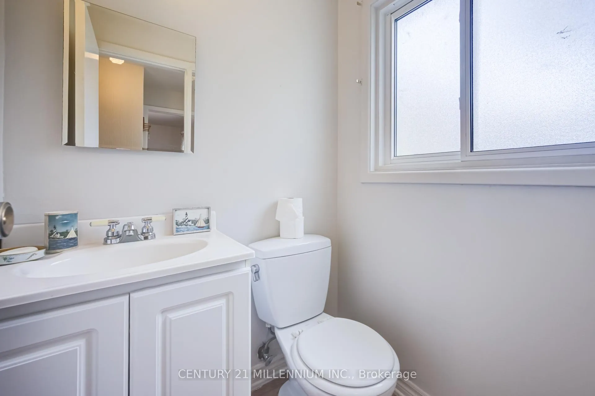 Photo 19 of 39 Greystone Crescent, Brampton, Brampton South — HOMEH