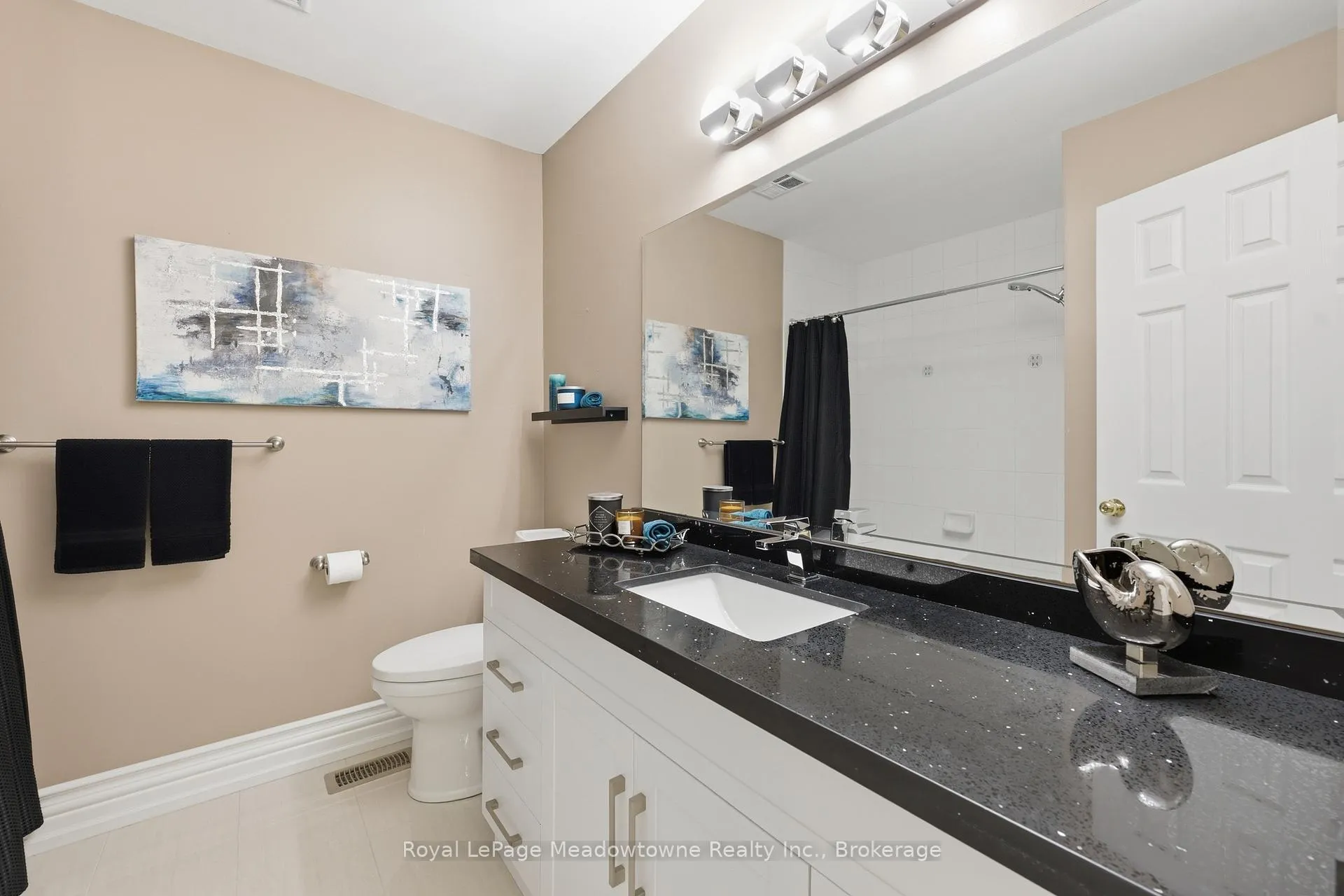 Photo 26 of 40 Coolspring Crescent, Caledon, Bolton East — HOMEH