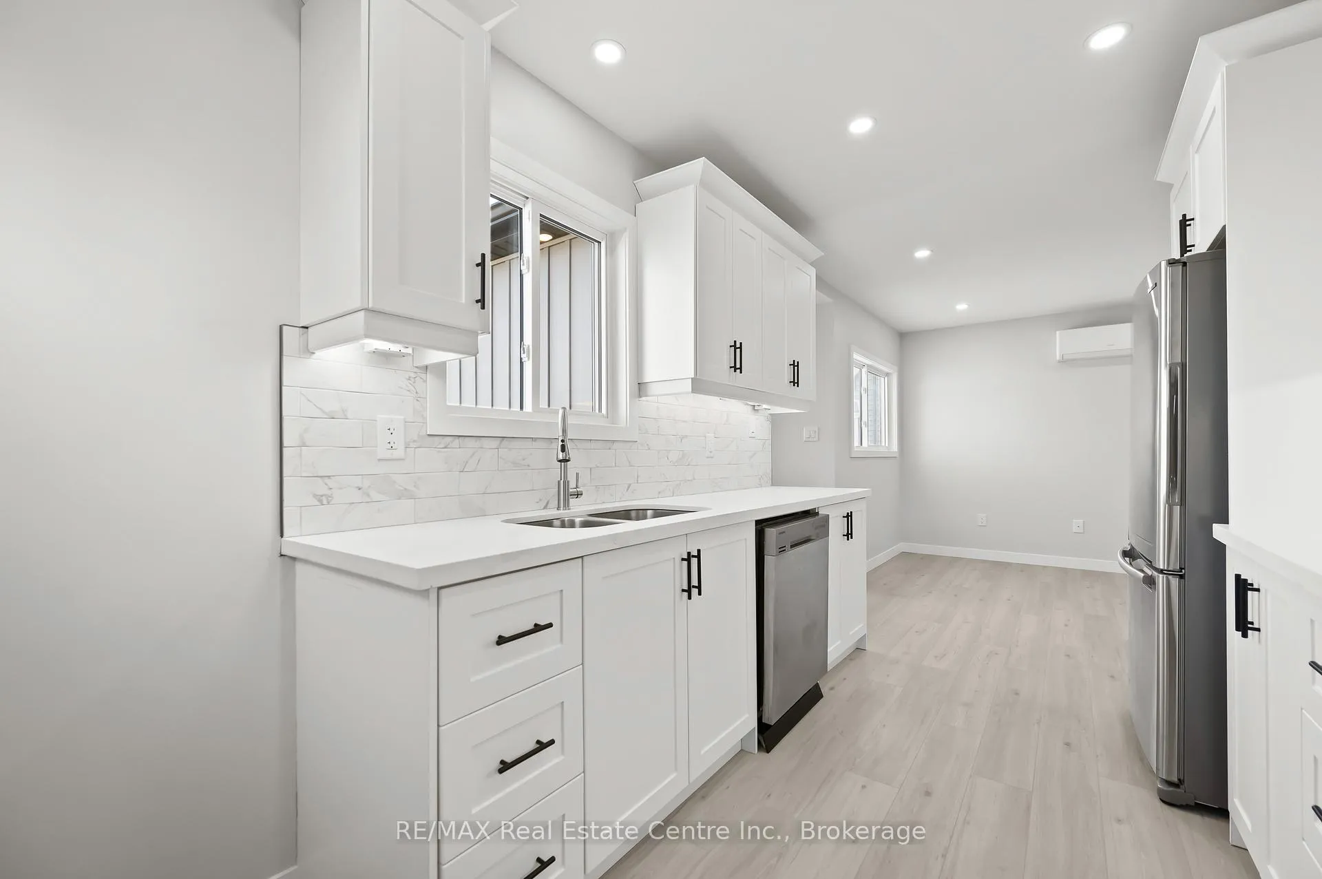Photo 4 of 1180 Union Street, Kitchener, Northward — HOMEH