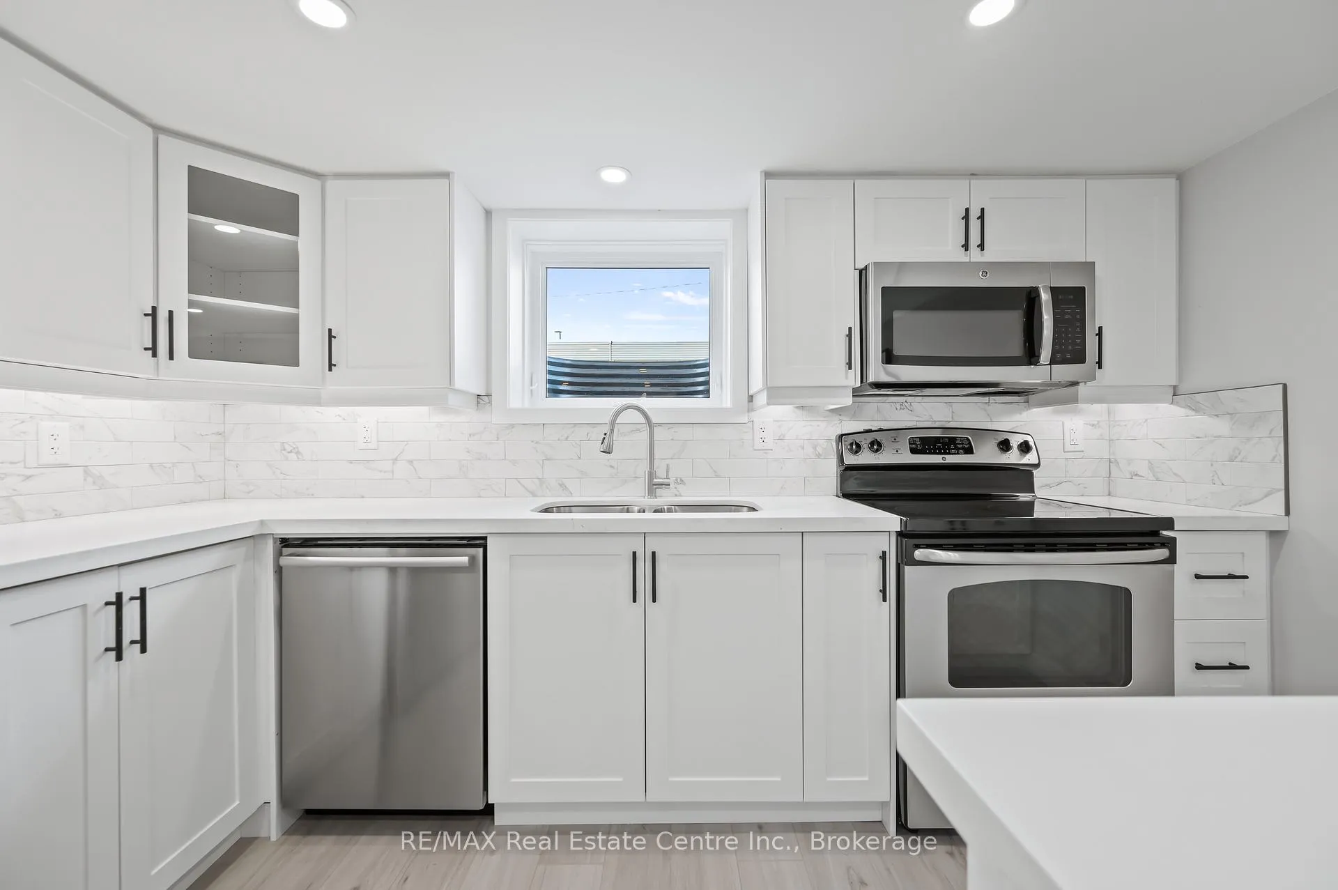 Photo 21 of 1180 Union Street, Kitchener, Northward — HOMEH