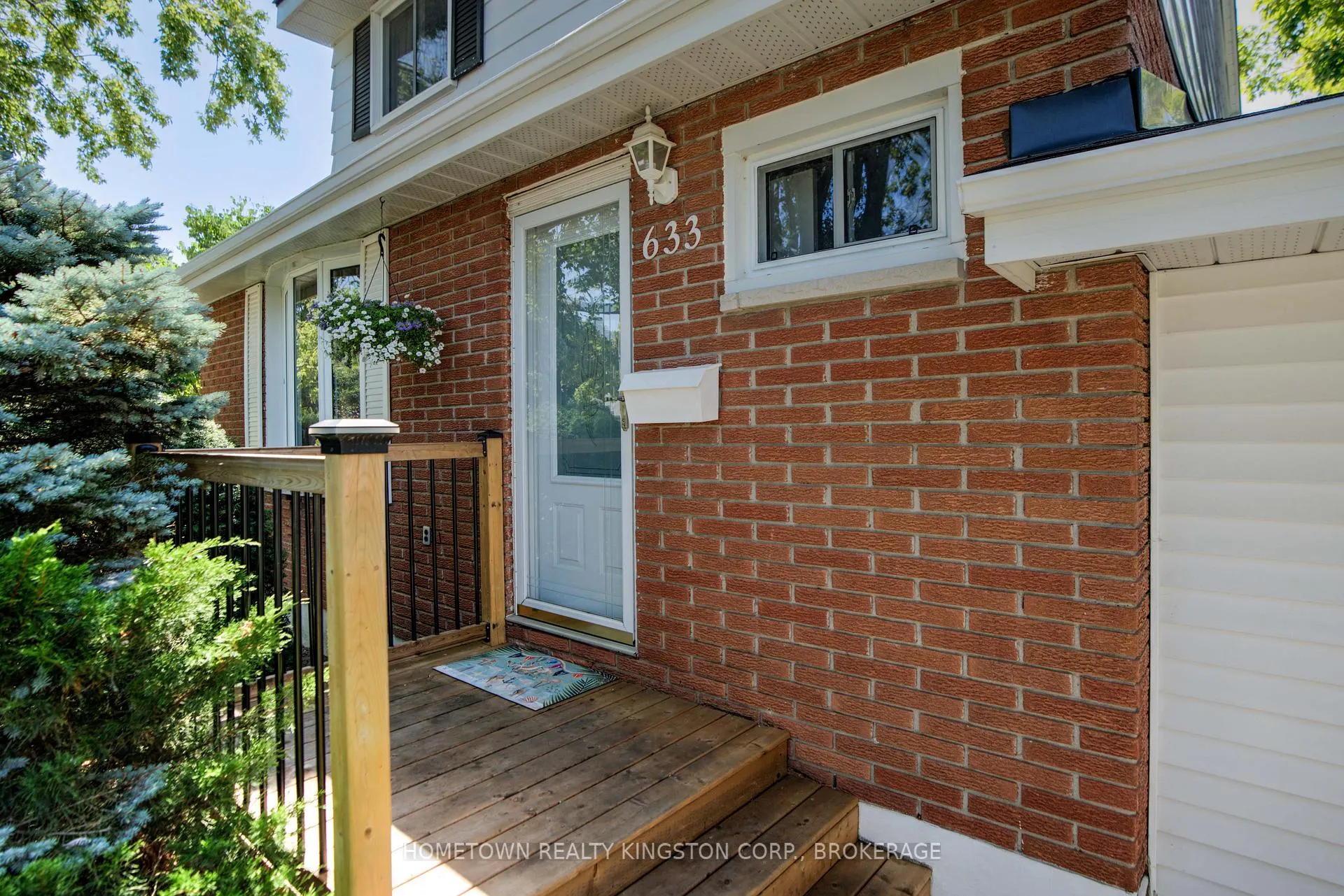 Photo 2 of 633 Fleet Street, Kingston, South of Taylor-Kidd Blvd — HOMEH