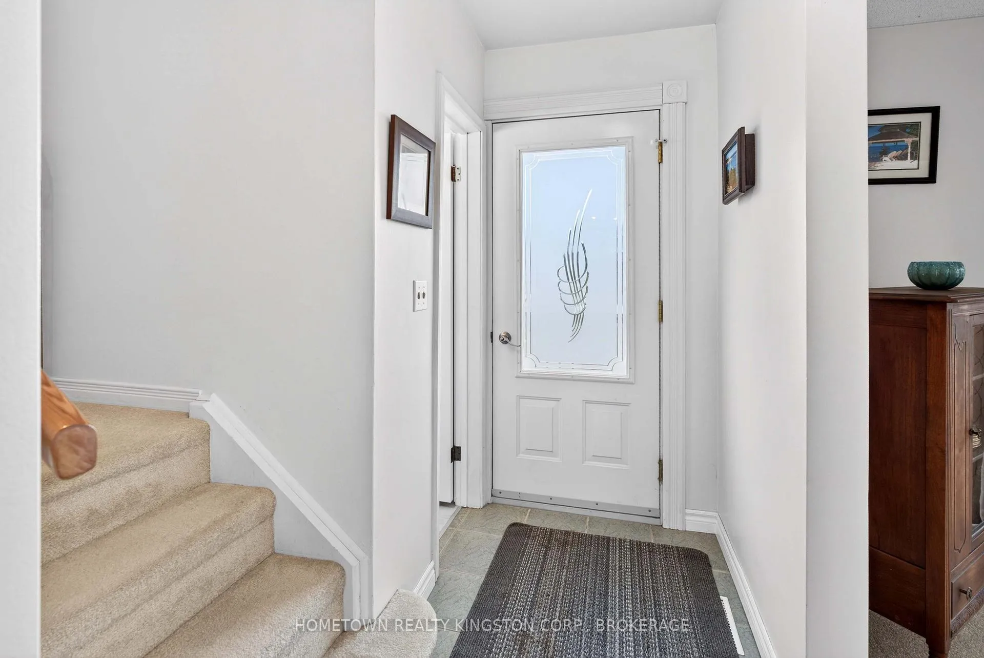 Photo 3 of 633 Fleet Street, Kingston, South of Taylor-Kidd Blvd — HOMEH