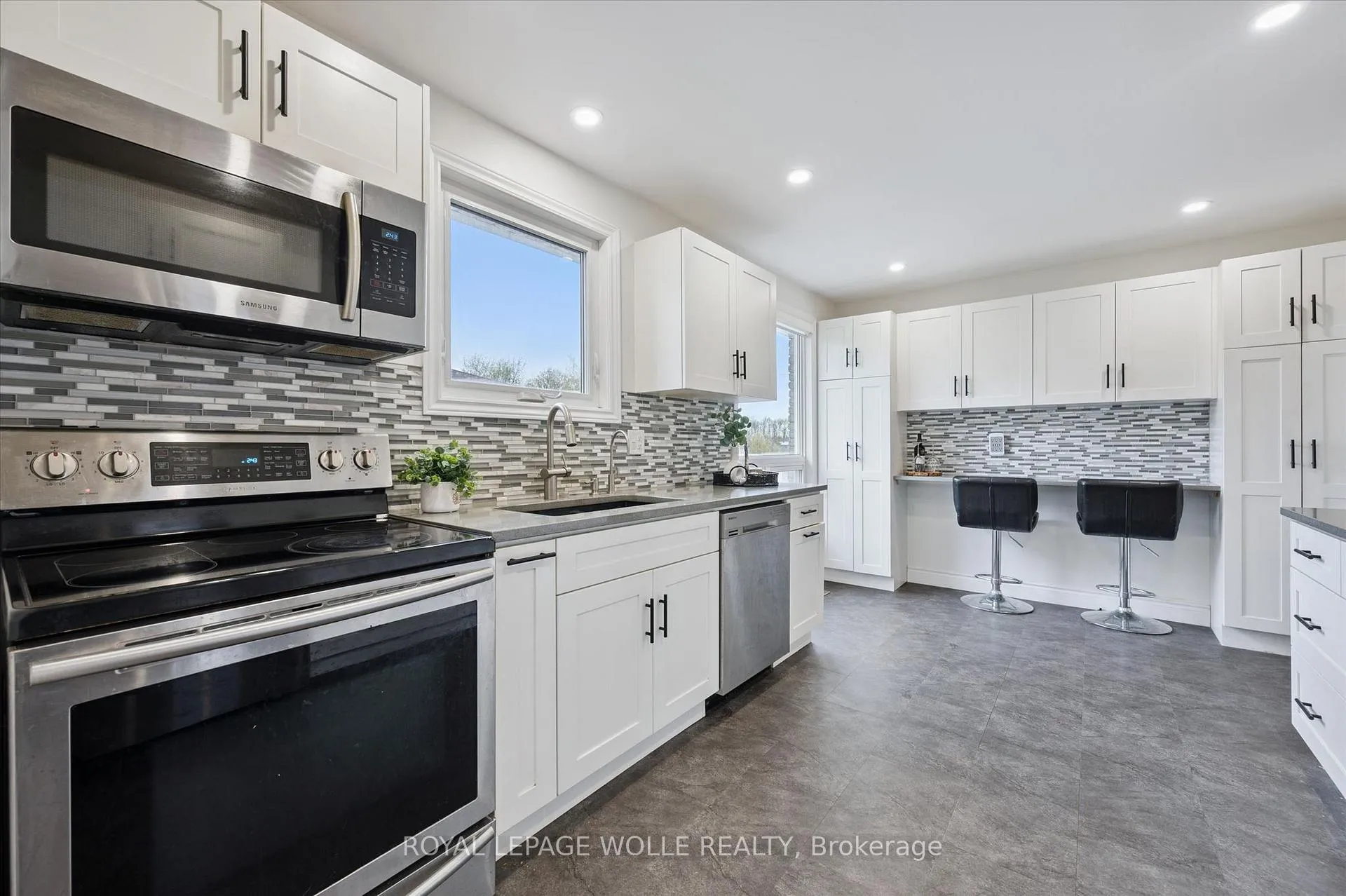 Photo 10 of 56 Wordsworth Place, Kitchener — HOMEH