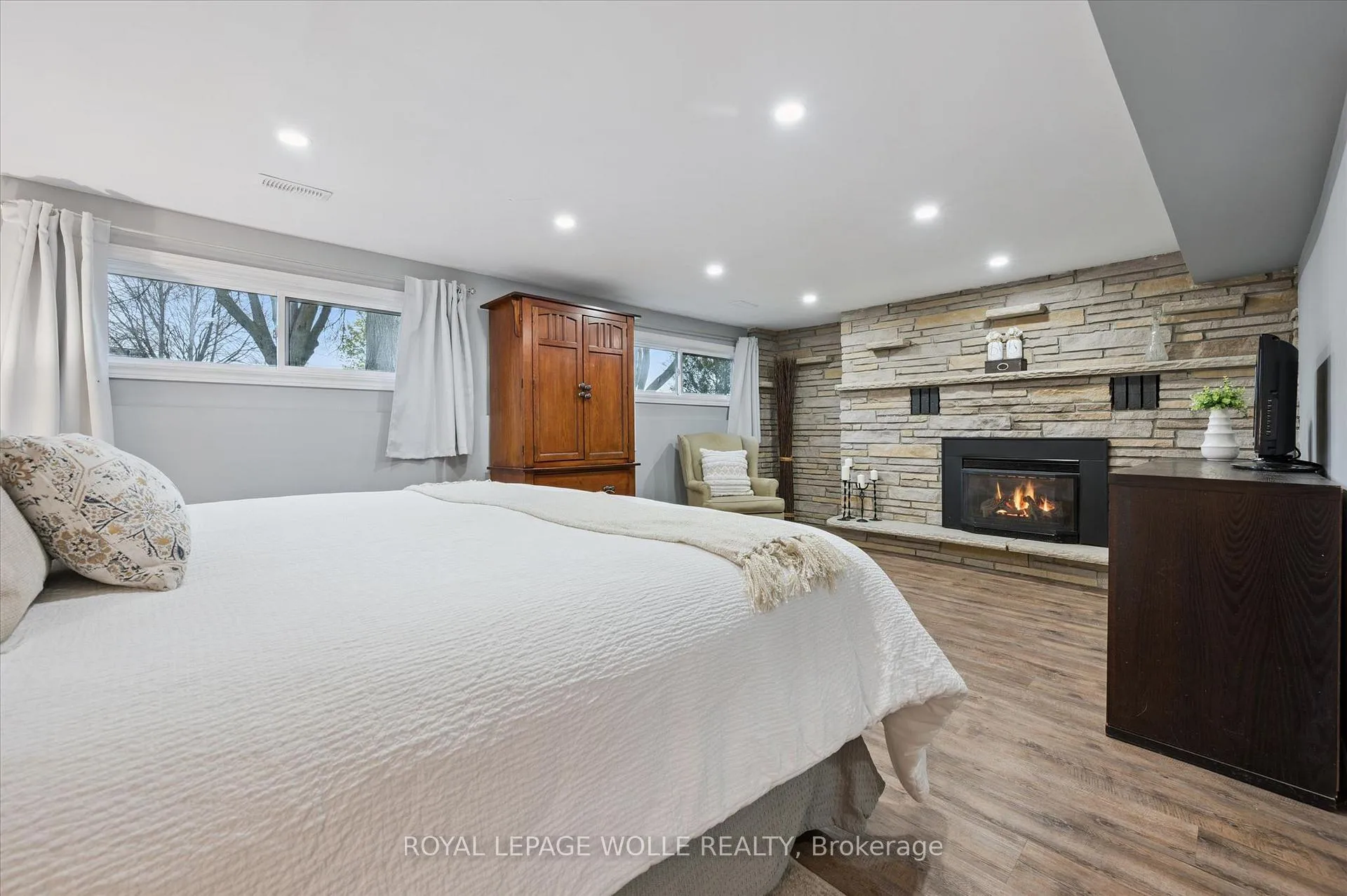 Photo 23 of 56 Wordsworth Place, Kitchener — HOMEH
