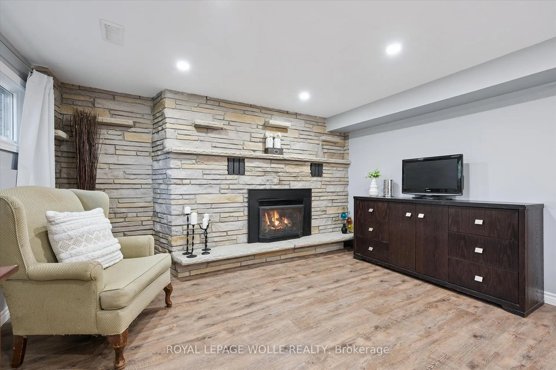 Photo 24 of 56 Wordsworth Place, Kitchener — HOMEH