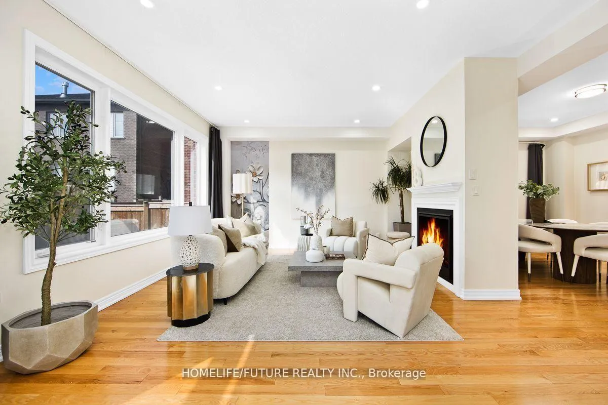 Photo 2 of 1193 Enchanted Crescent, Pickering, Rural Pickering — HOMEH