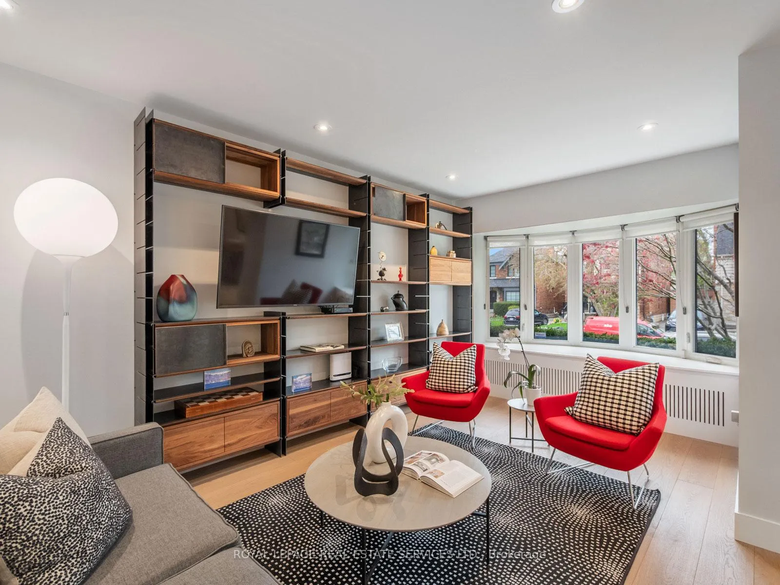 Photo 4 of 185 Glen Cedar Road, Toronto, Humewood-Cedarvale — HOMEH