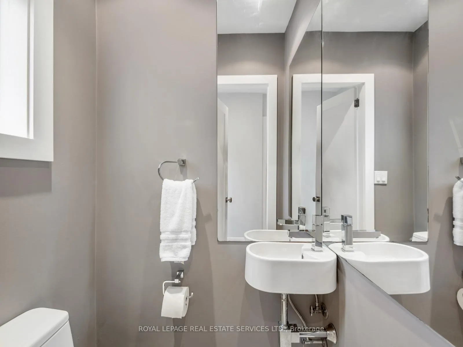 Photo 17 of 185 Glen Cedar Road, Toronto, Humewood-Cedarvale — HOMEH