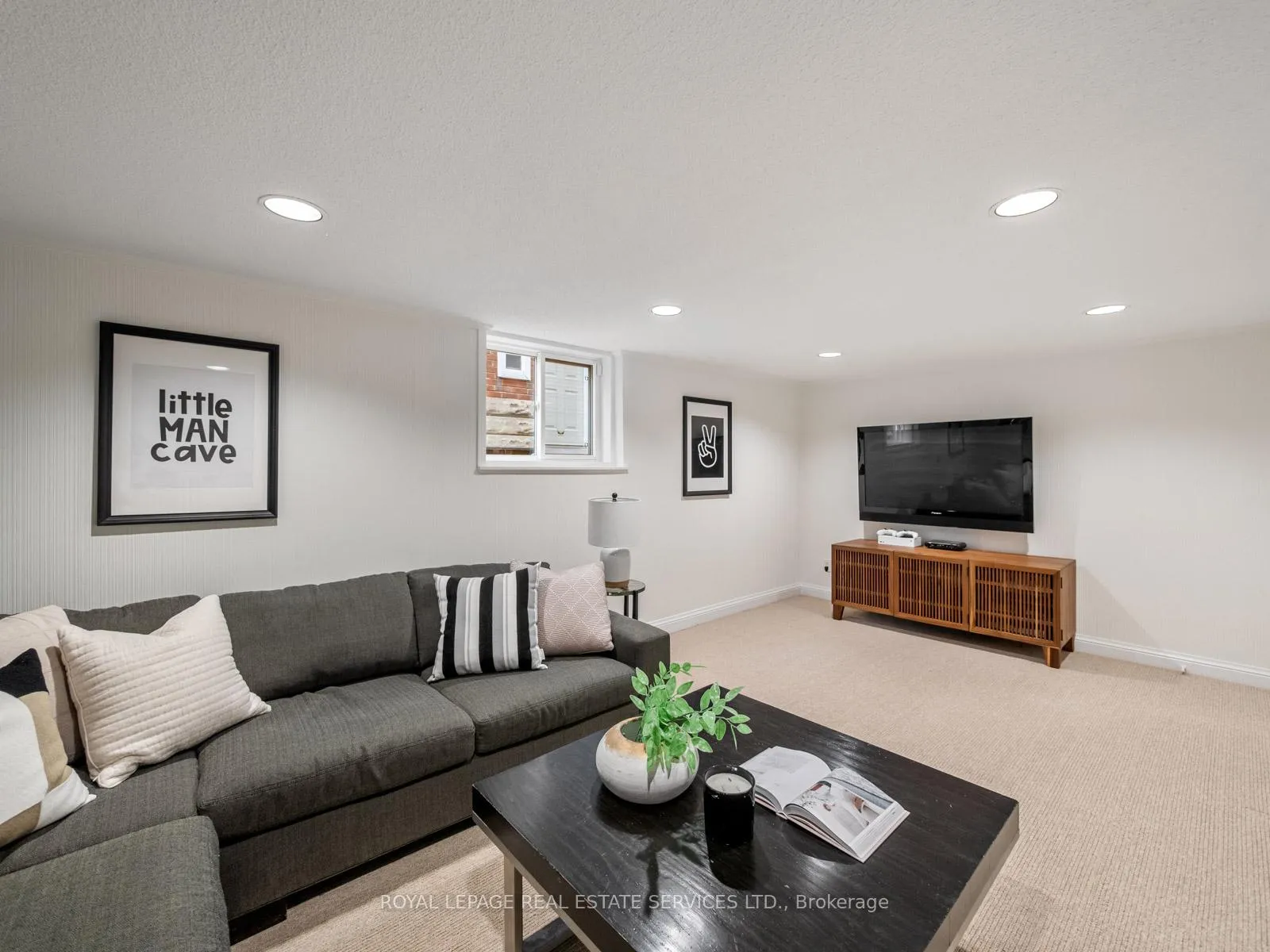 Photo 31 of 185 Glen Cedar Road, Toronto, Humewood-Cedarvale — HOMEH