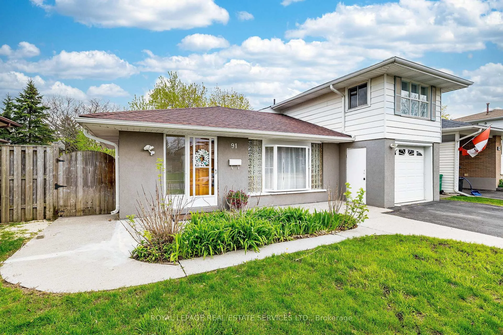 Photo 2 of 91 Center Street S, Brampton, Brampton East — HOMEH