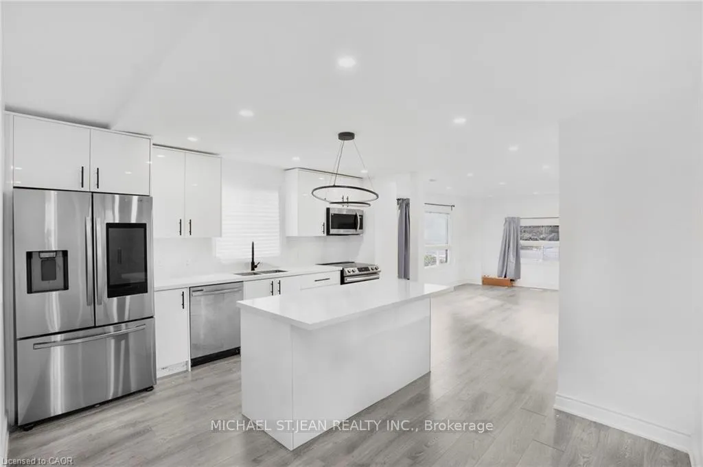 Photo 1 of 68 York Street, Hamilton, Dundas — HOMEH