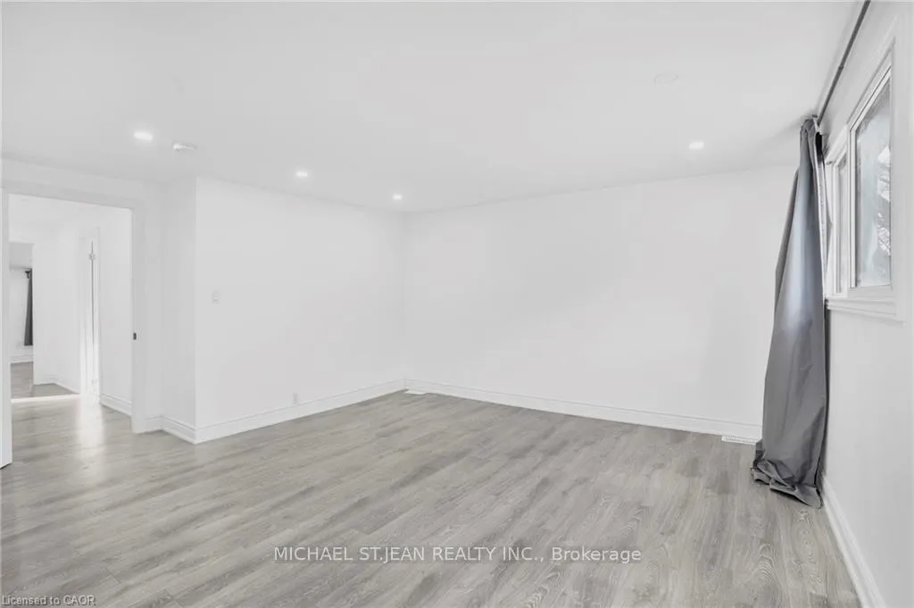 Photo 13 of 68 York Street, Hamilton, Dundas — HOMEH