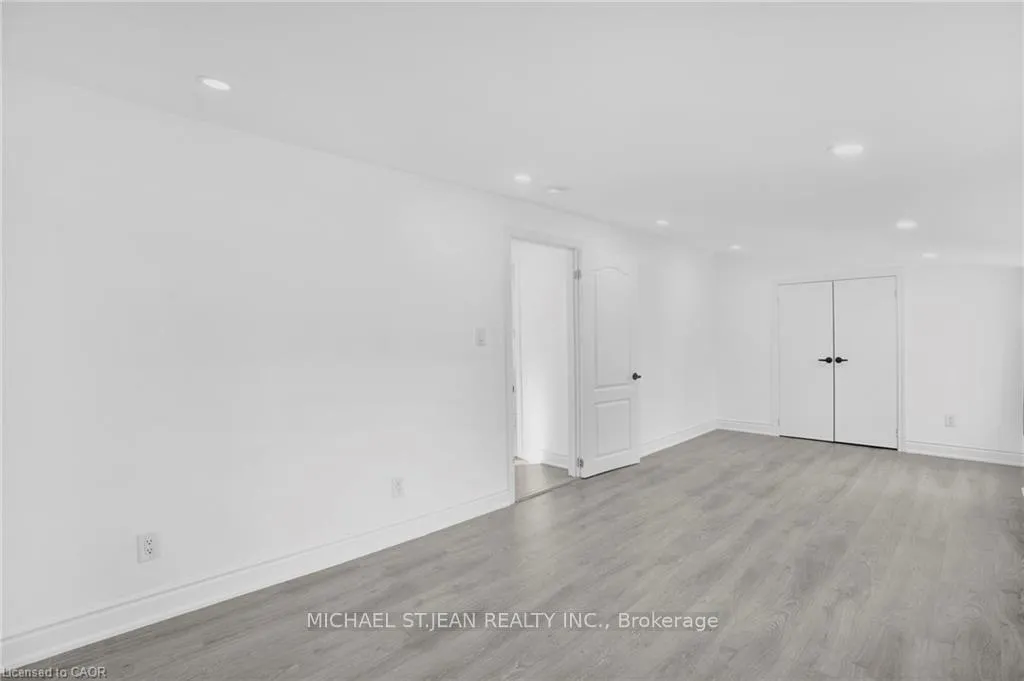 Photo 19 of 68 York Street, Hamilton, Dundas — HOMEH