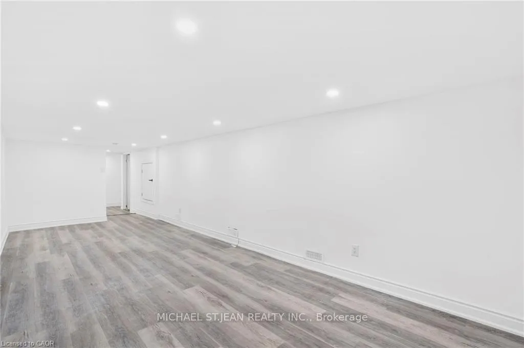 Photo 25 of 68 York Street, Hamilton, Dundas — HOMEH