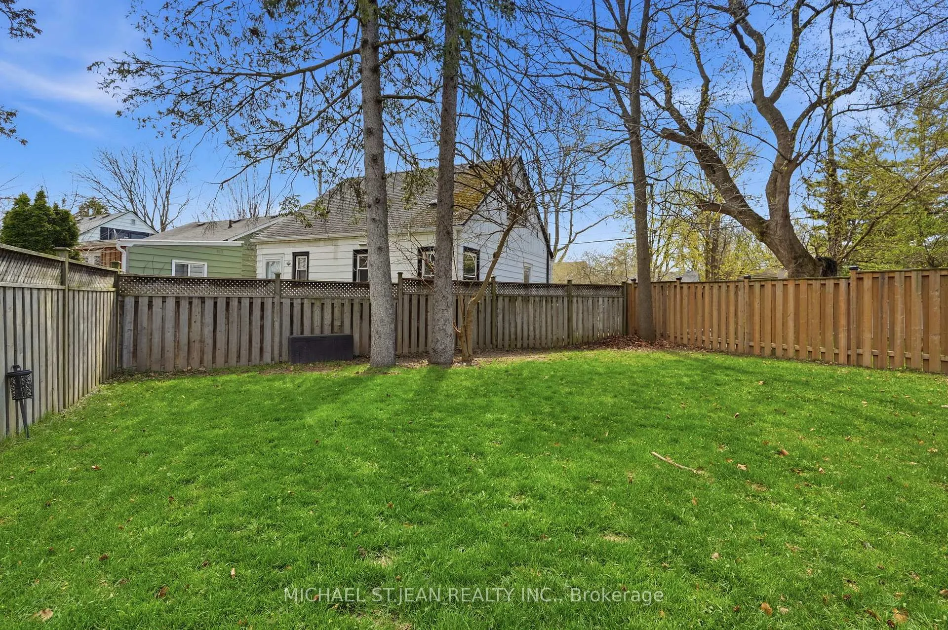 Photo 35 of 68 York Street, Hamilton, Dundas — HOMEH