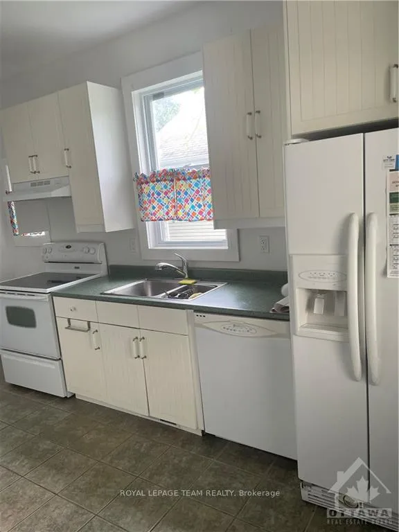 Photo 4 of Unit 1, 321 Avondale Avenue, Ottawa, Westboro/Hampton Park — HOMEH