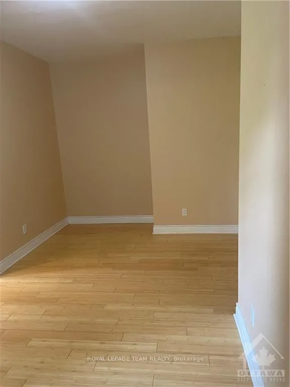 Photo 5 of Unit 1, 321 Avondale Avenue, Ottawa, Westboro/Hampton Park — HOMEH