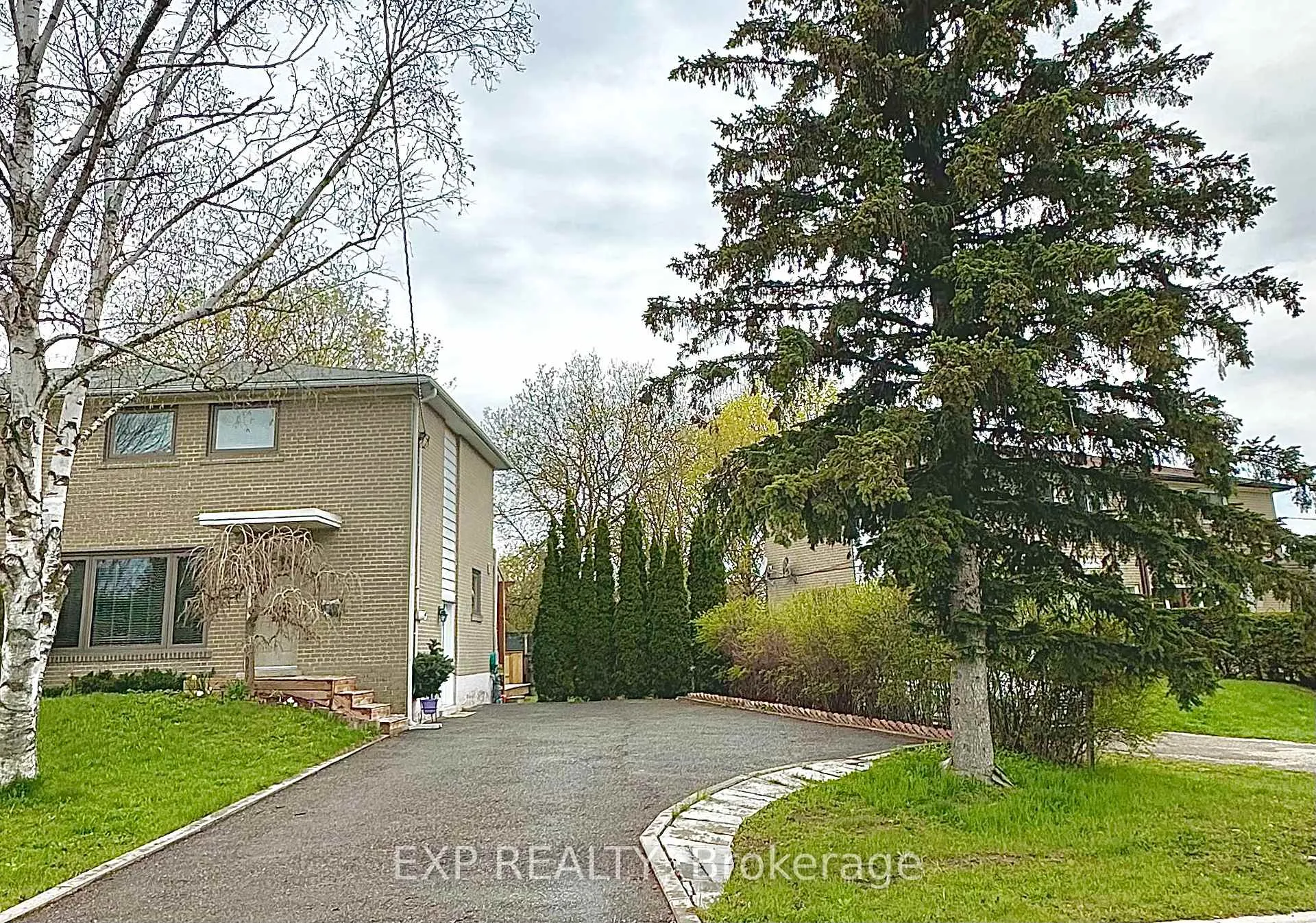 Photo 1 of 28 Bailey Crescent, Aurora, Aurora Highlands — HOMEH