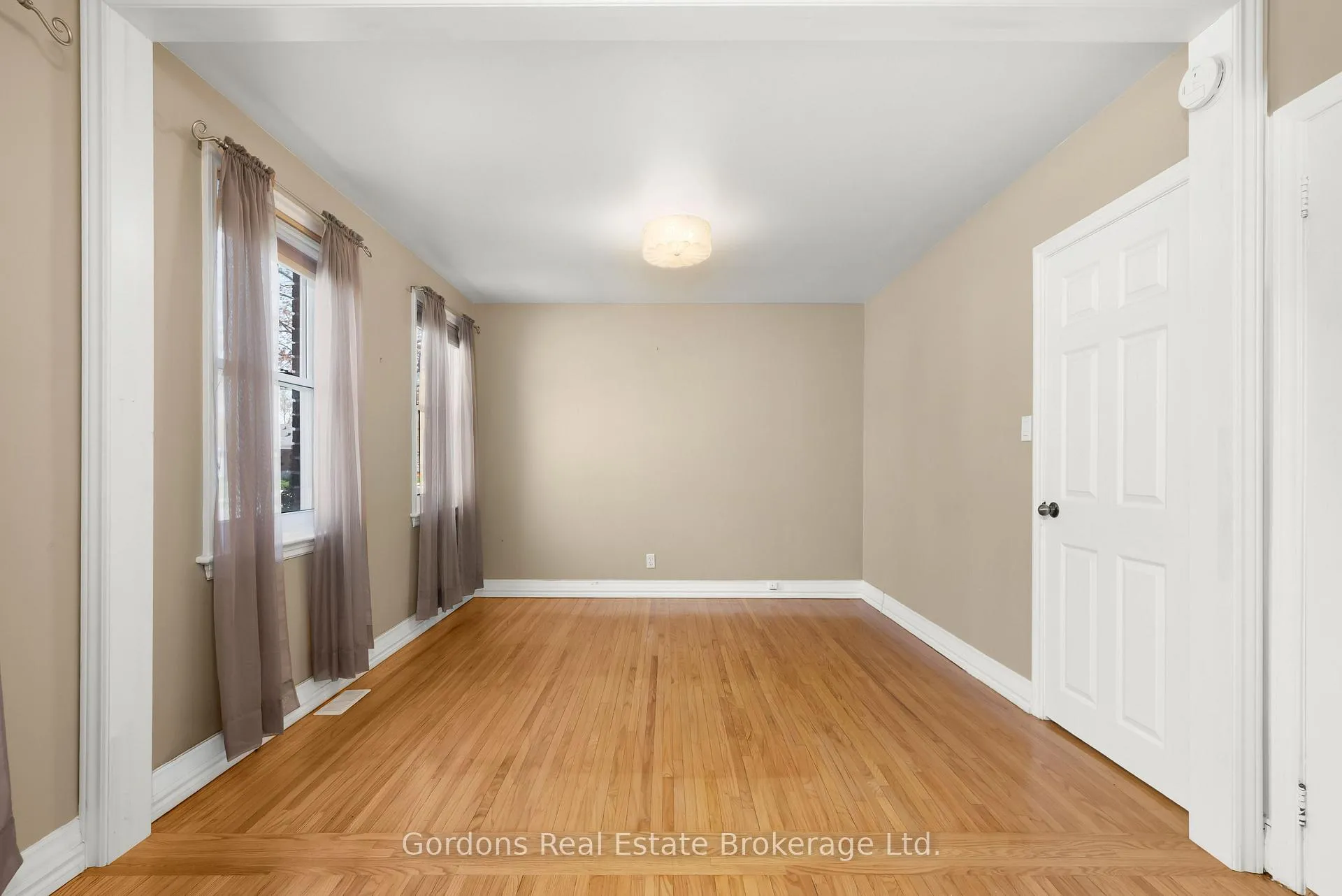 Photo 28 of 705 Bellaire Street, Peterborough, Otonabee Ward 1 — HOMEH