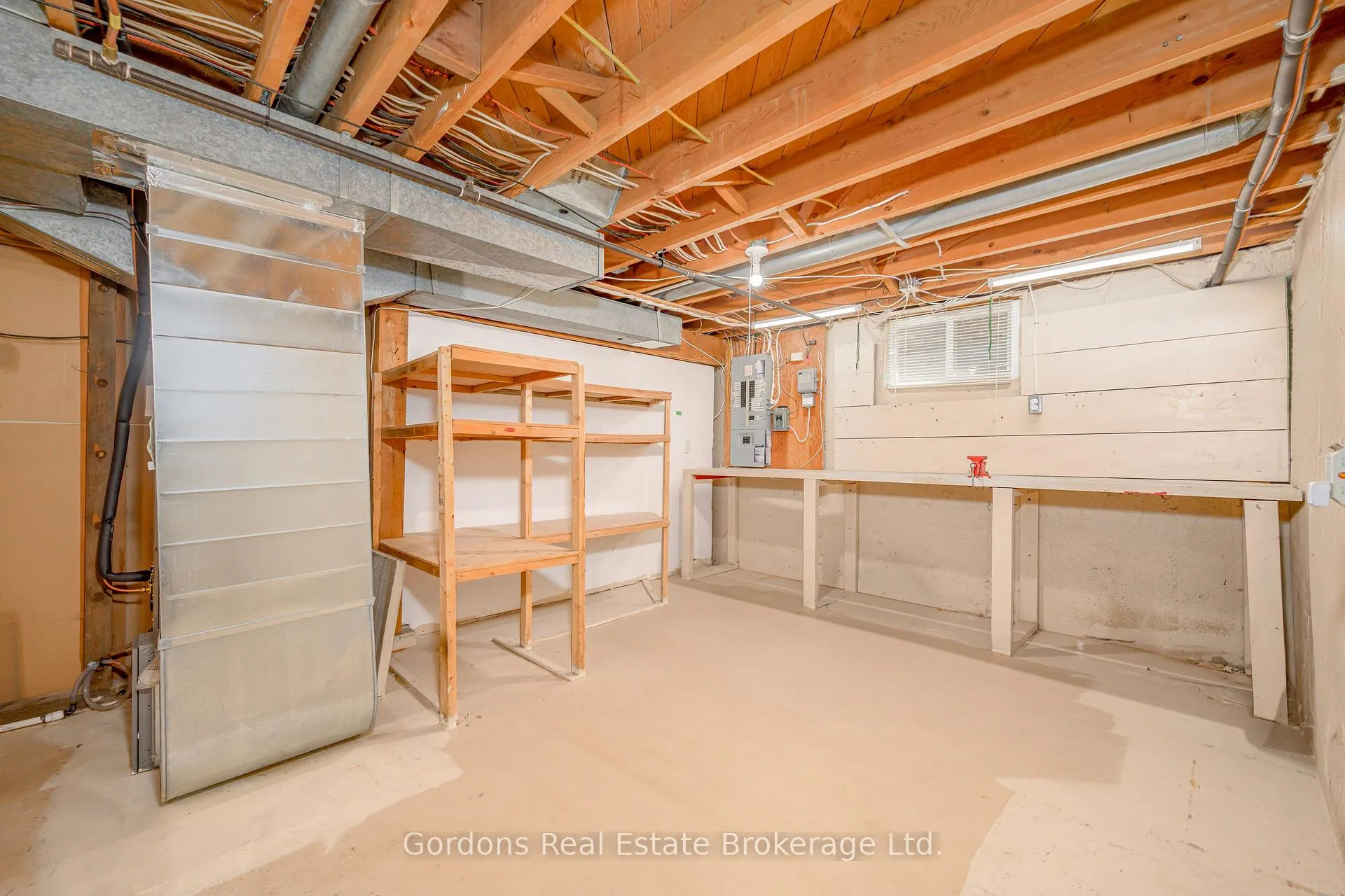 Photo 37 of 705 Bellaire Street, Peterborough, Otonabee Ward 1 — HOMEH