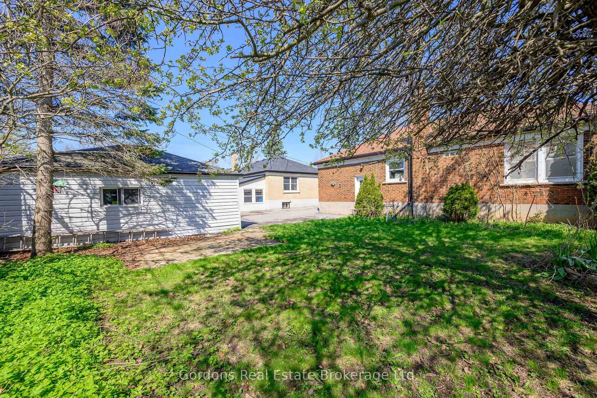 Photo 45 of 705 Bellaire Street, Peterborough, Otonabee Ward 1 — HOMEH