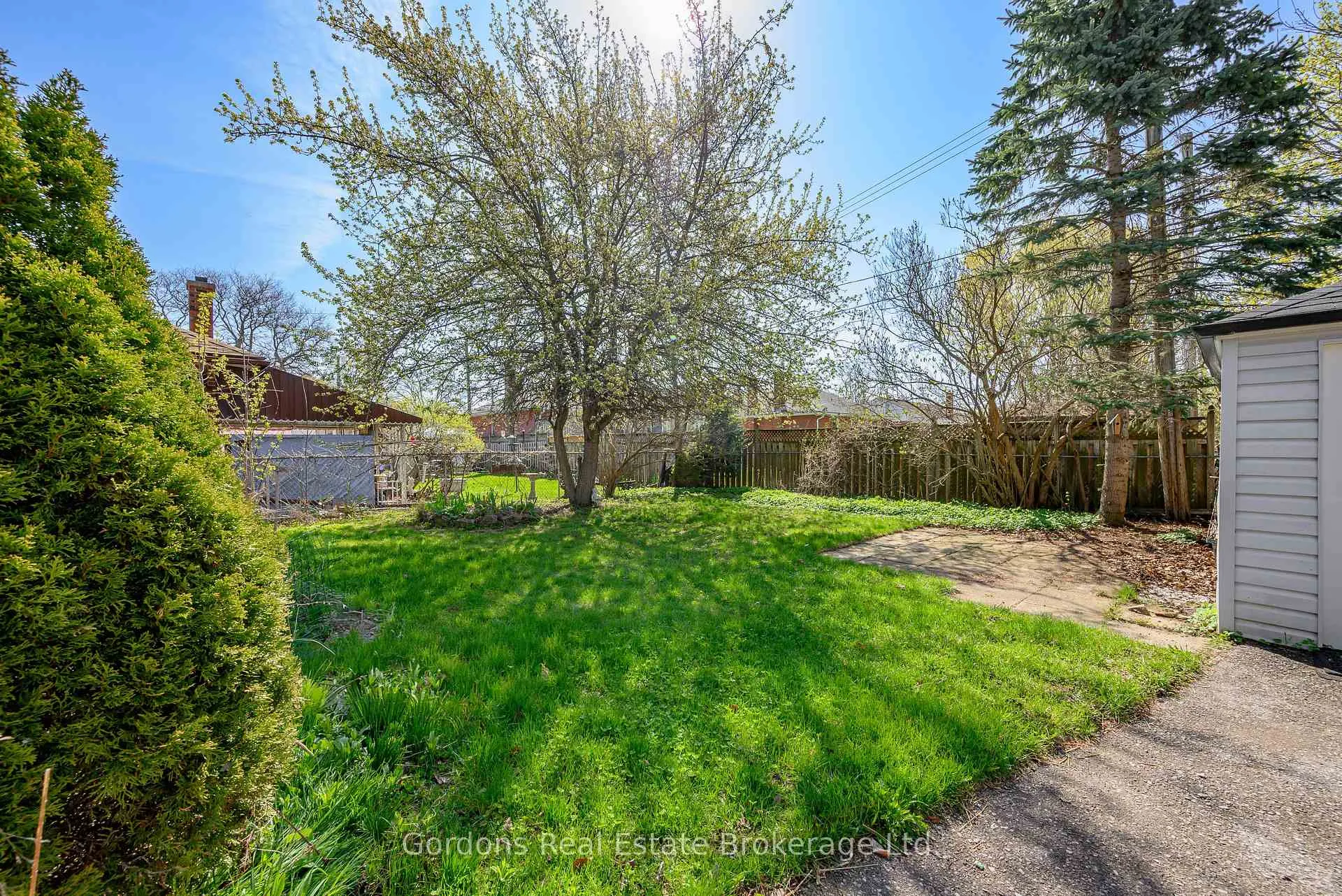 Photo 47 of 705 Bellaire Street, Peterborough, Otonabee Ward 1 — HOMEH