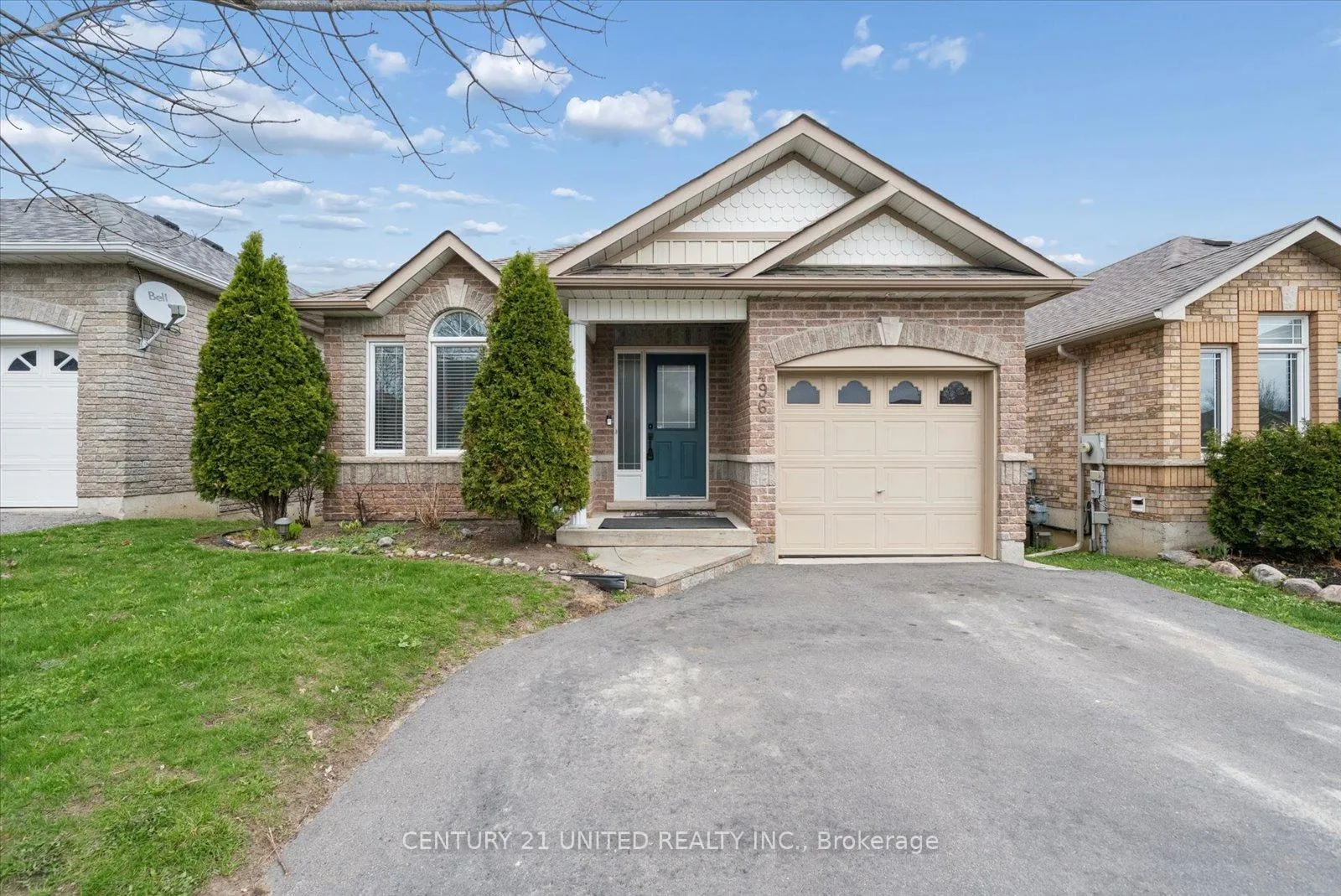 Photo 2 of 496 Settlers Ridge, Peterborough, Northcrest Ward 5 — HOMEH