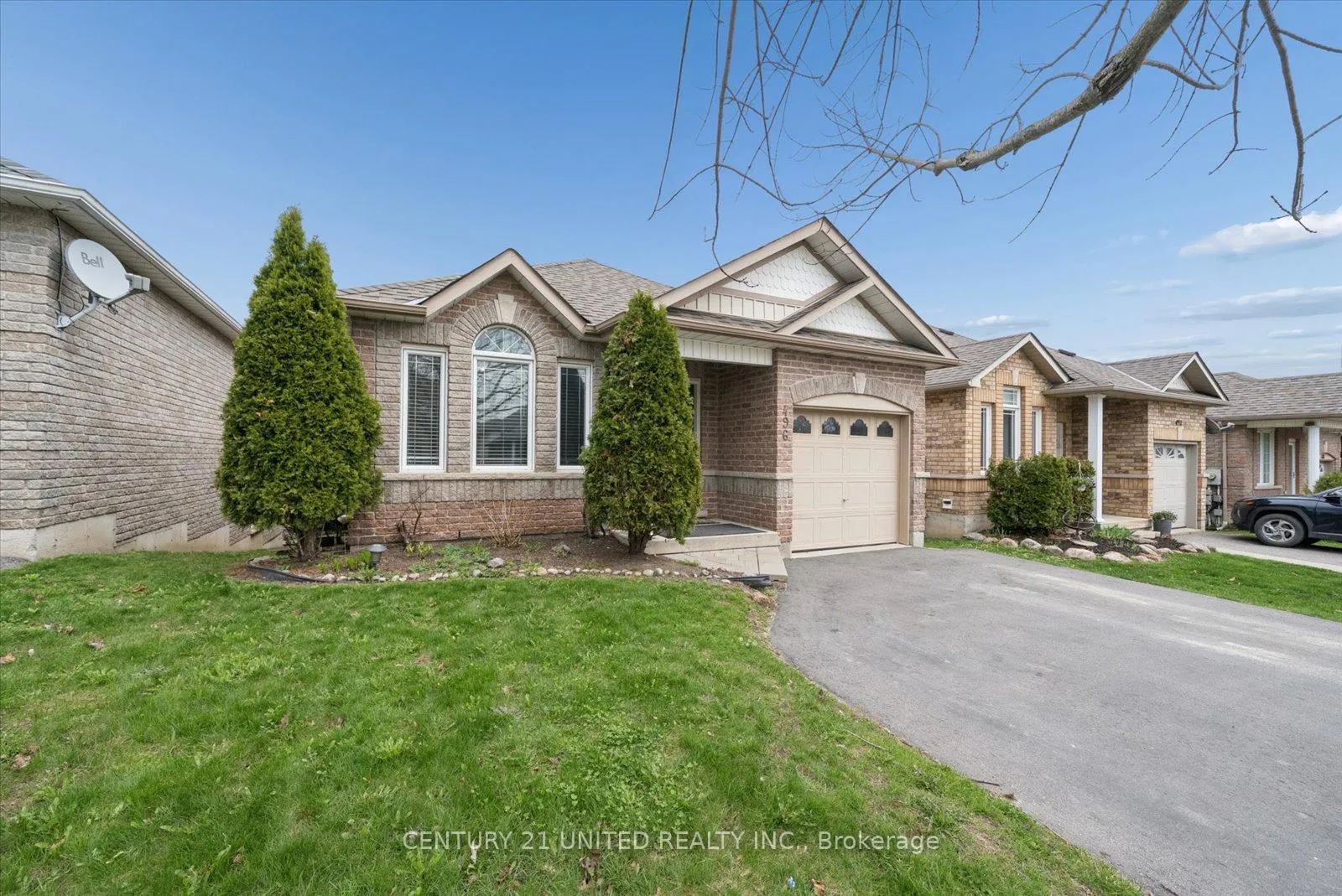 Photo 3 of 496 Settlers Ridge, Peterborough, Northcrest Ward 5 — HOMEH