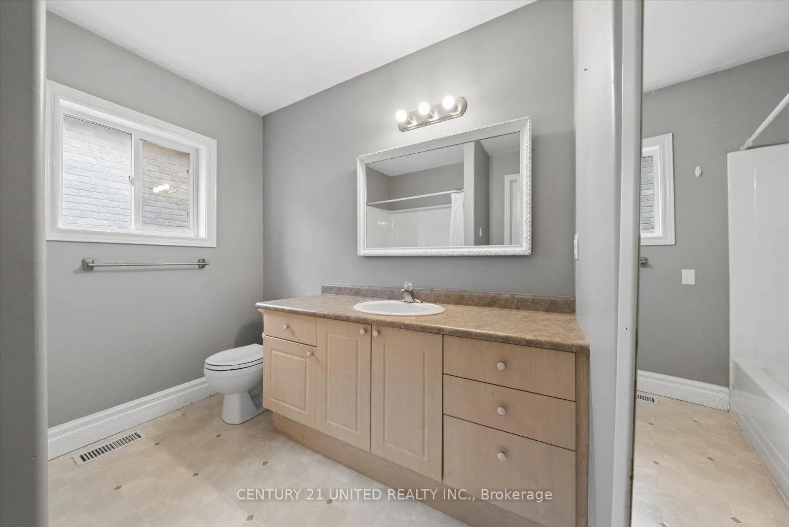 Photo 21 of 496 Settlers Ridge, Peterborough, Northcrest Ward 5 — HOMEH
