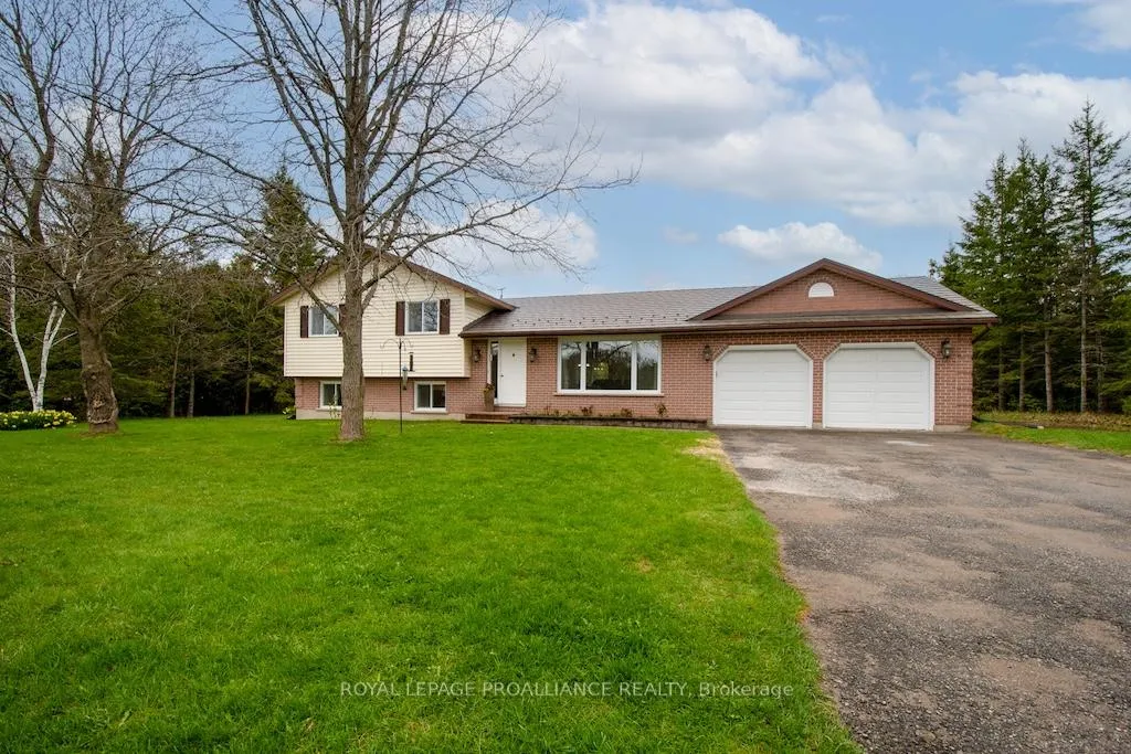 Photo 2 of 1989 Darling Crescent, Cavan Monaghan, Cavan Twp — HOMEH