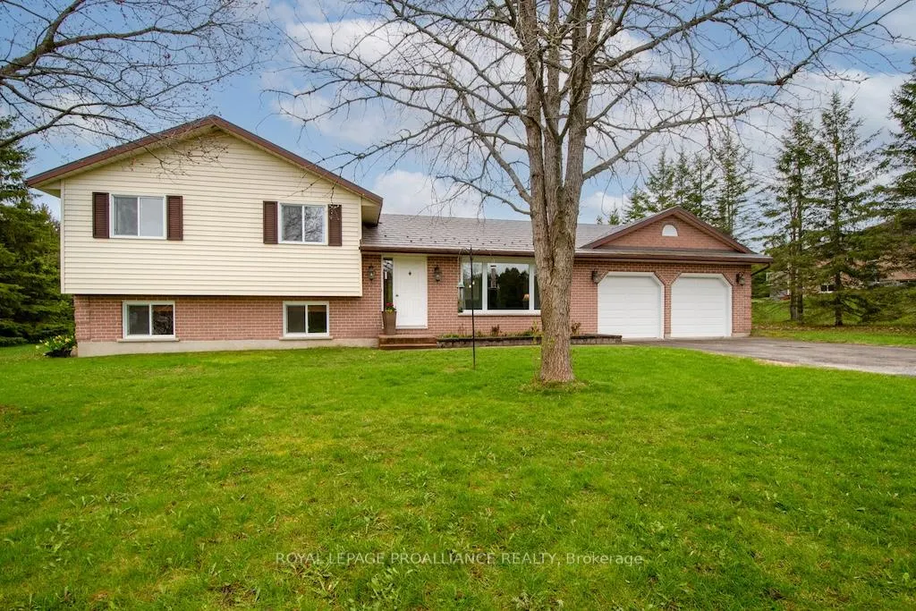 Photo 3 of 1989 Darling Crescent, Cavan Monaghan, Cavan Twp — HOMEH
