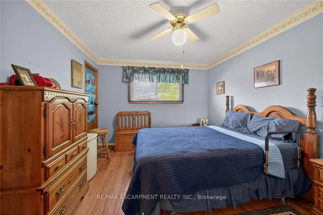 Photo 17 of 331 MacCrae Drive, Haldimand — HOMEH