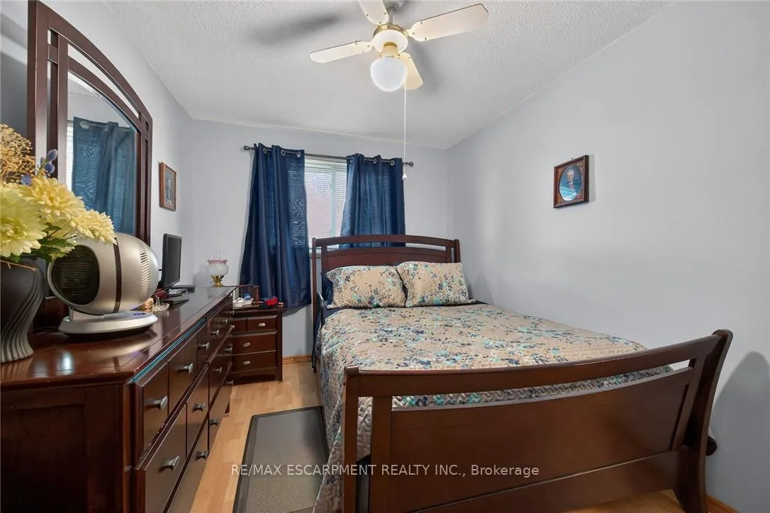 Photo 20 of 331 MacCrae Drive, Haldimand — HOMEH