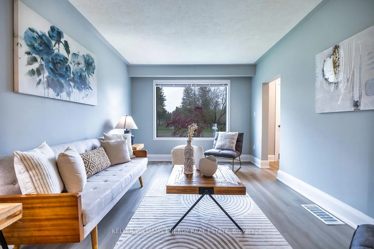 Photo 11 of 739 King Street W, Oshawa, Vanier — HOMEH