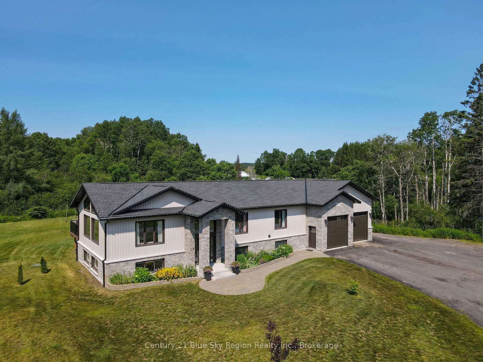 Photo 2 of 1147 Maple Hill Road, Powassan — HOMEH