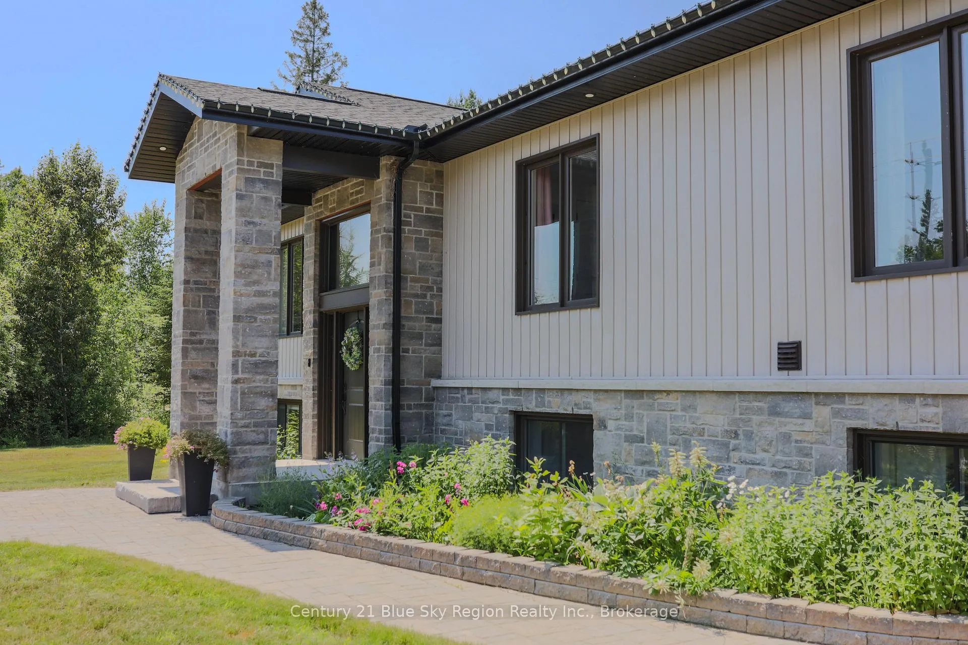 Photo 5 of 1147 Maple Hill Road, Powassan — HOMEH