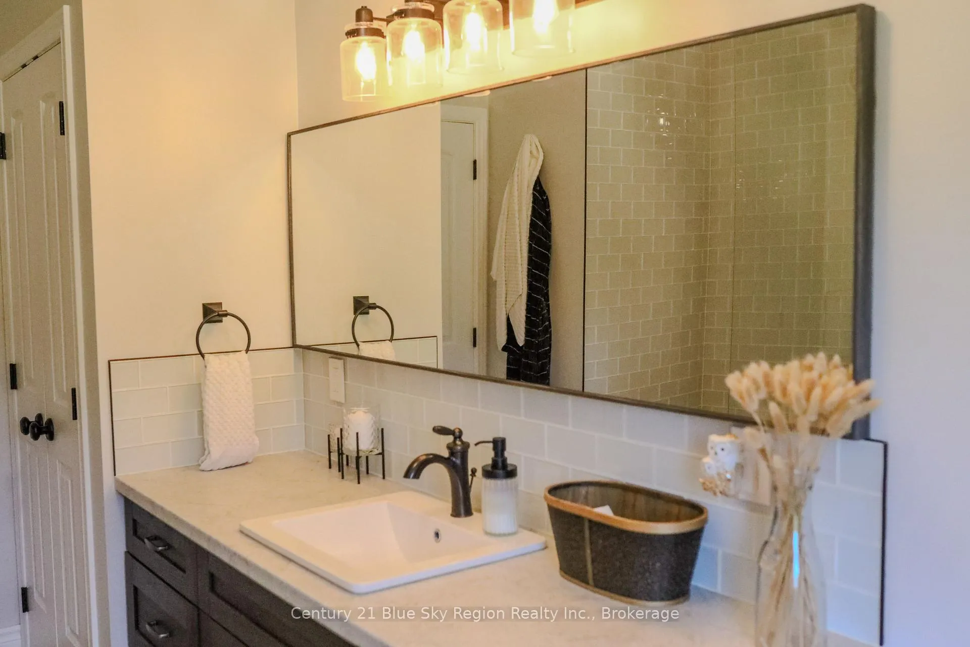 Photo 25 of 1147 Maple Hill Road, Powassan — HOMEH